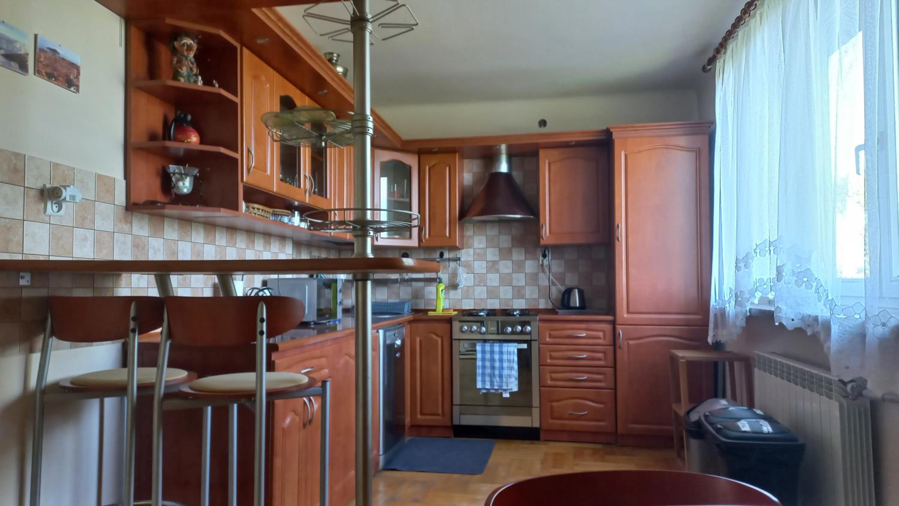 Three-Bedroom Apartment - Photo 11