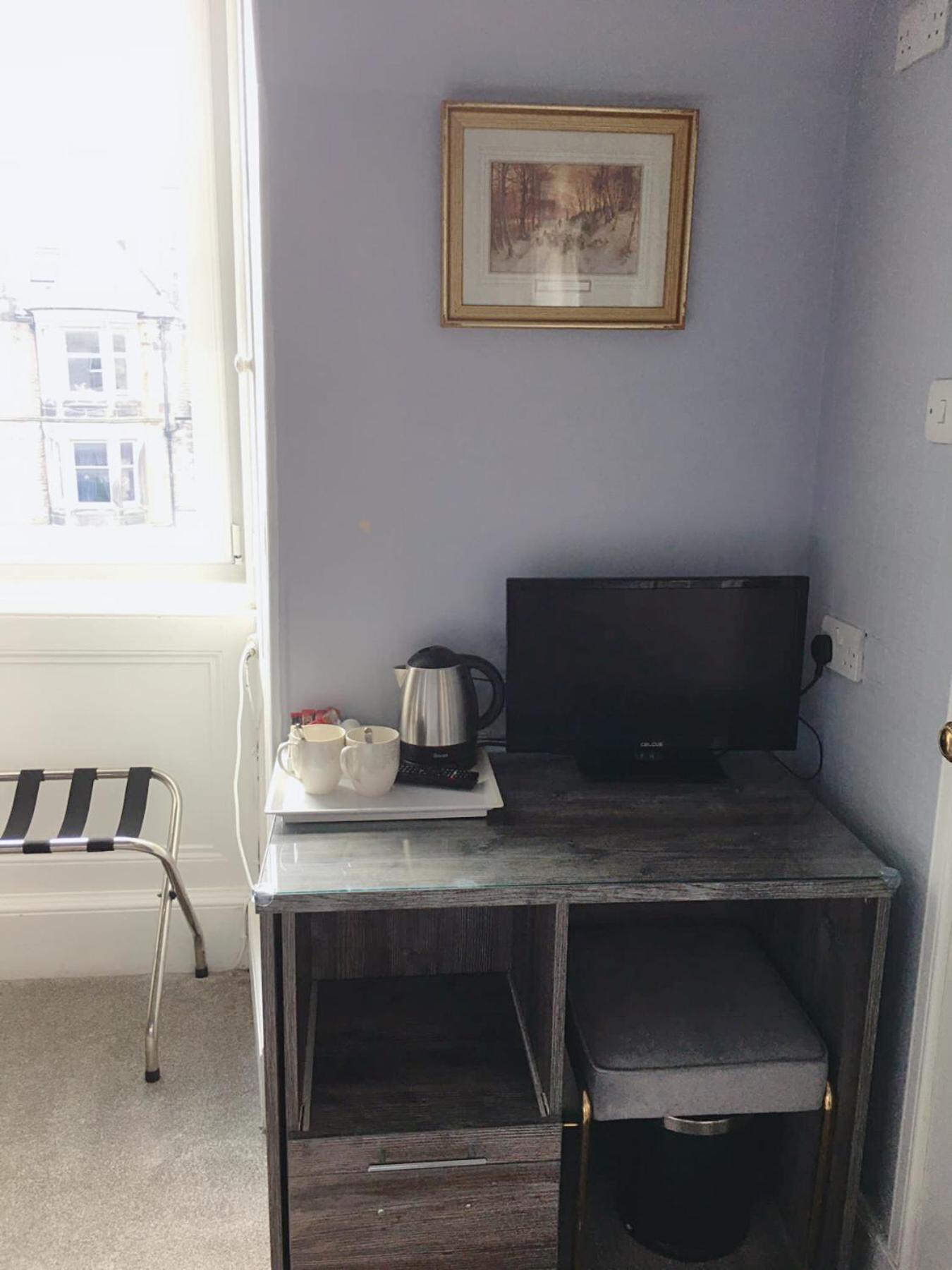 Standard Double Room - Photo 2