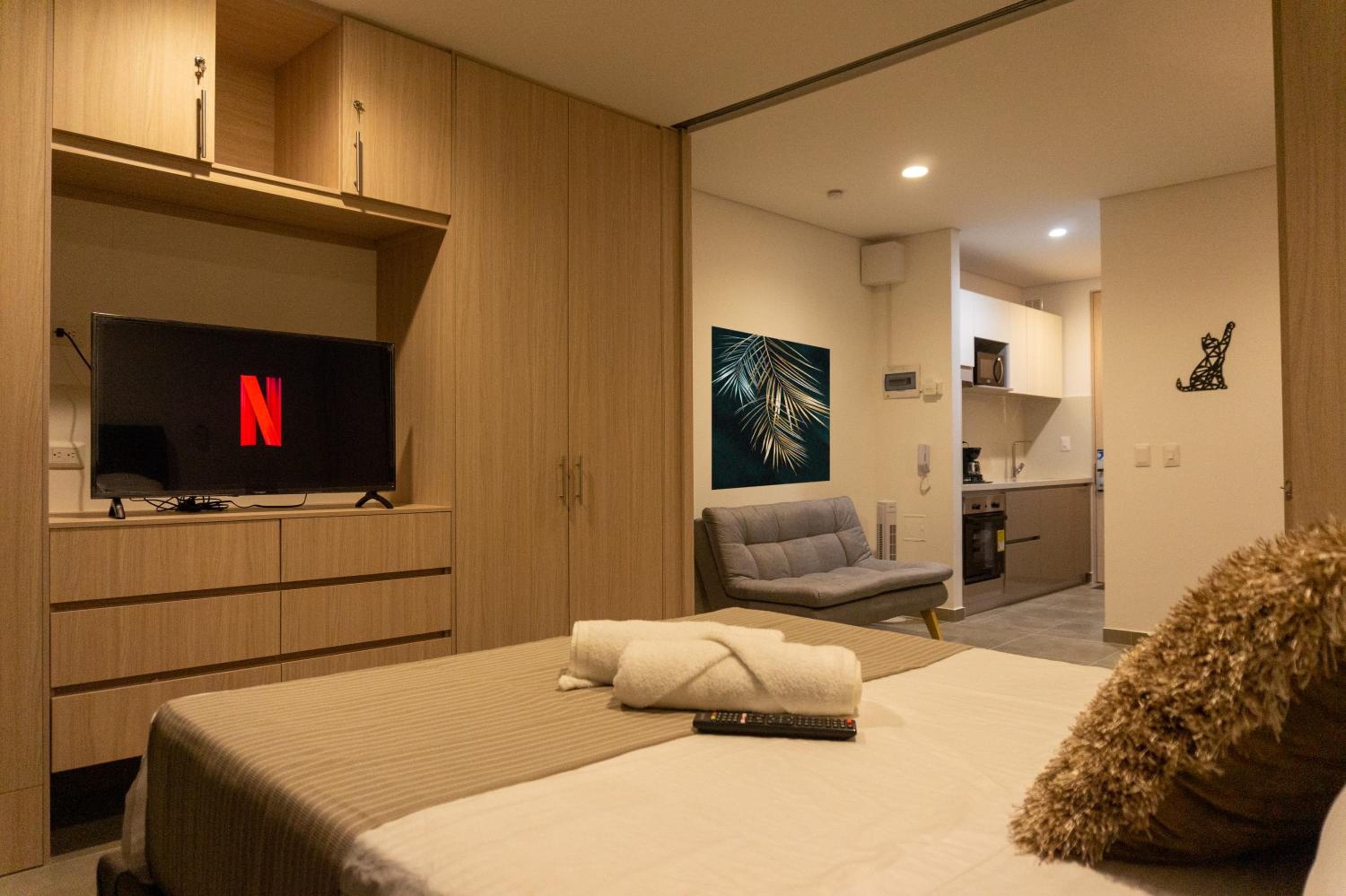 Two-Bedroom Apartment with Mountain View photo 1