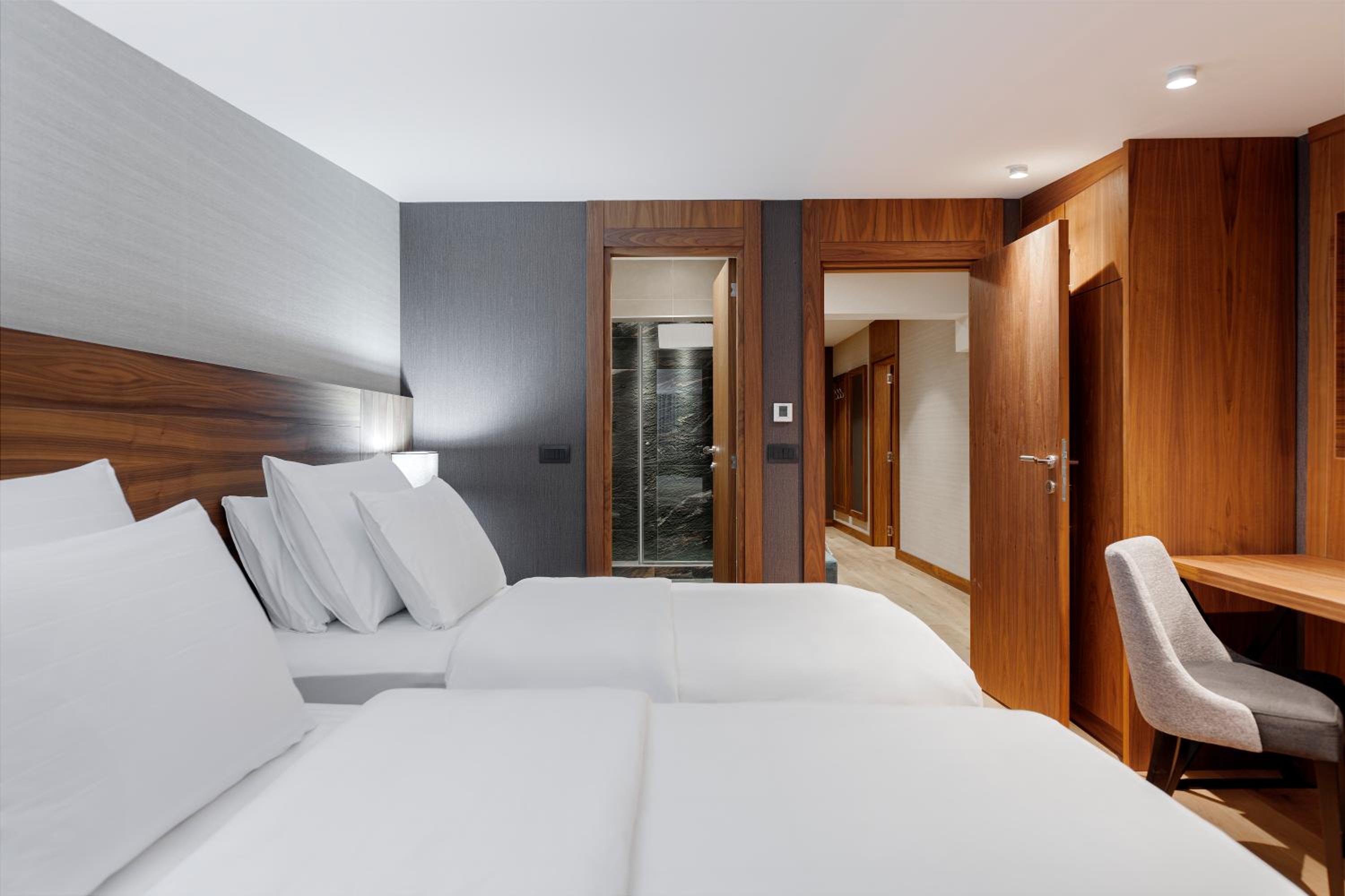 Executive Suite photo 3
