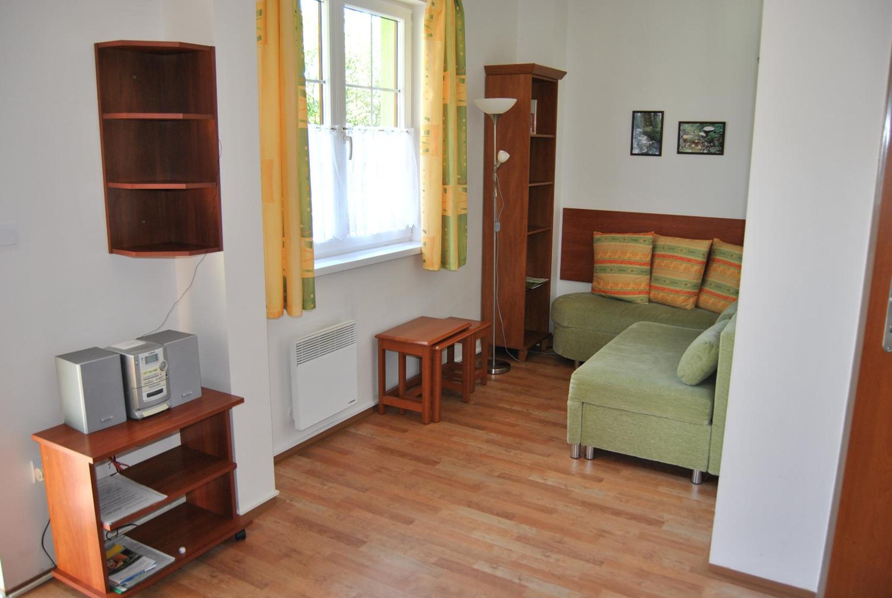 Apartment with Balcony photo 3