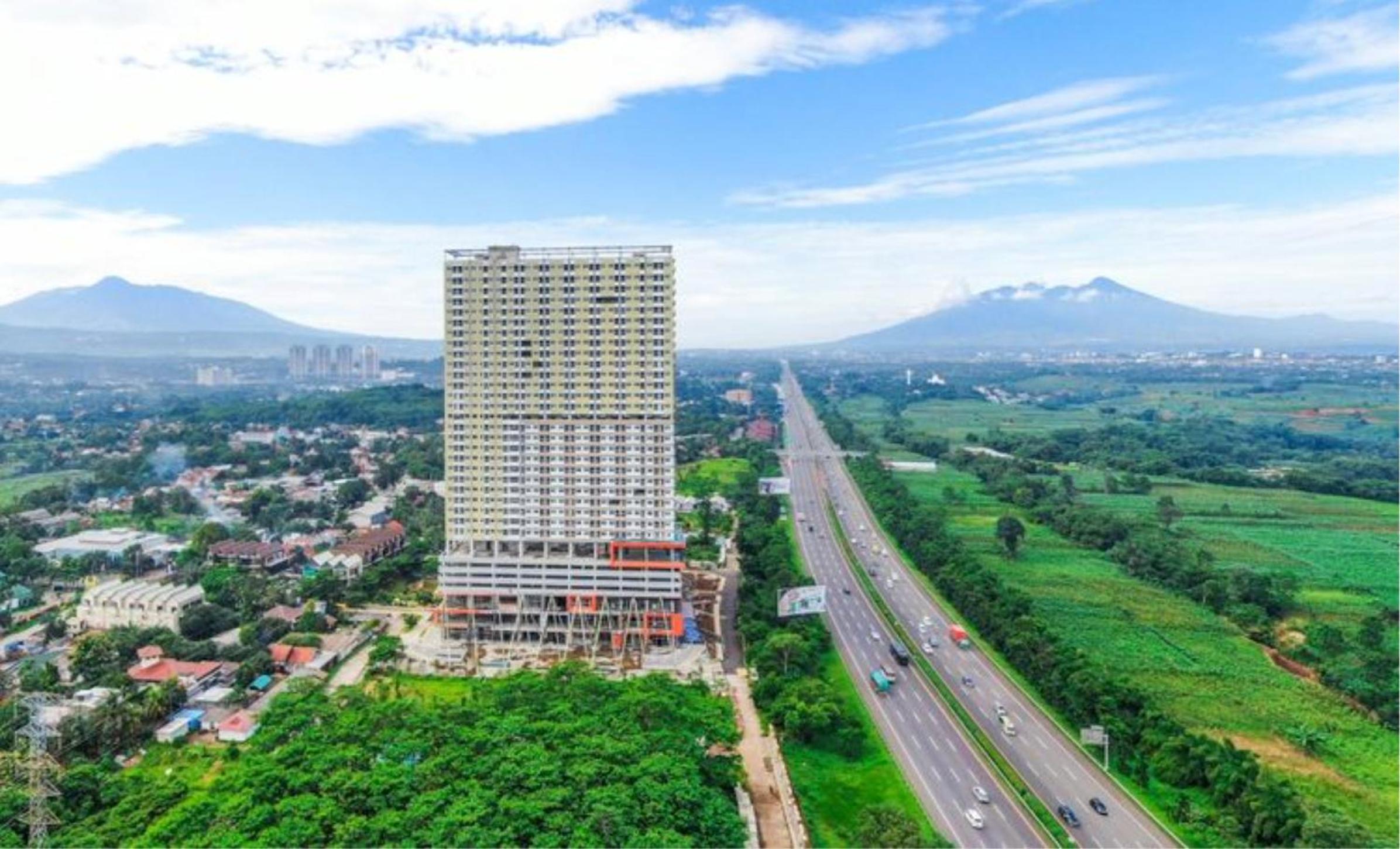 Apartment With Mountain View photo 2