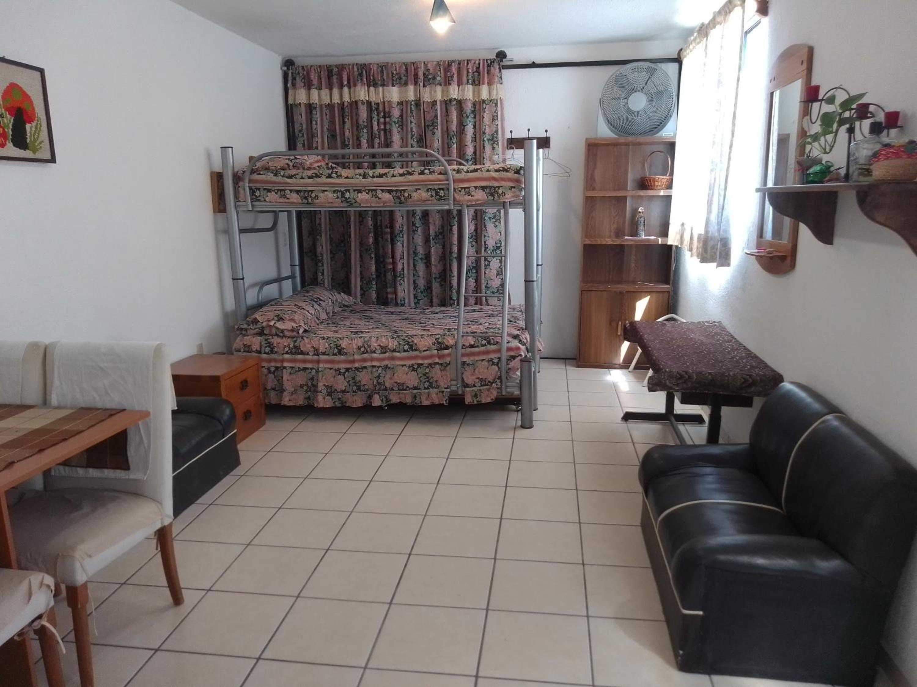 One-Bedroom Apartment photo 3