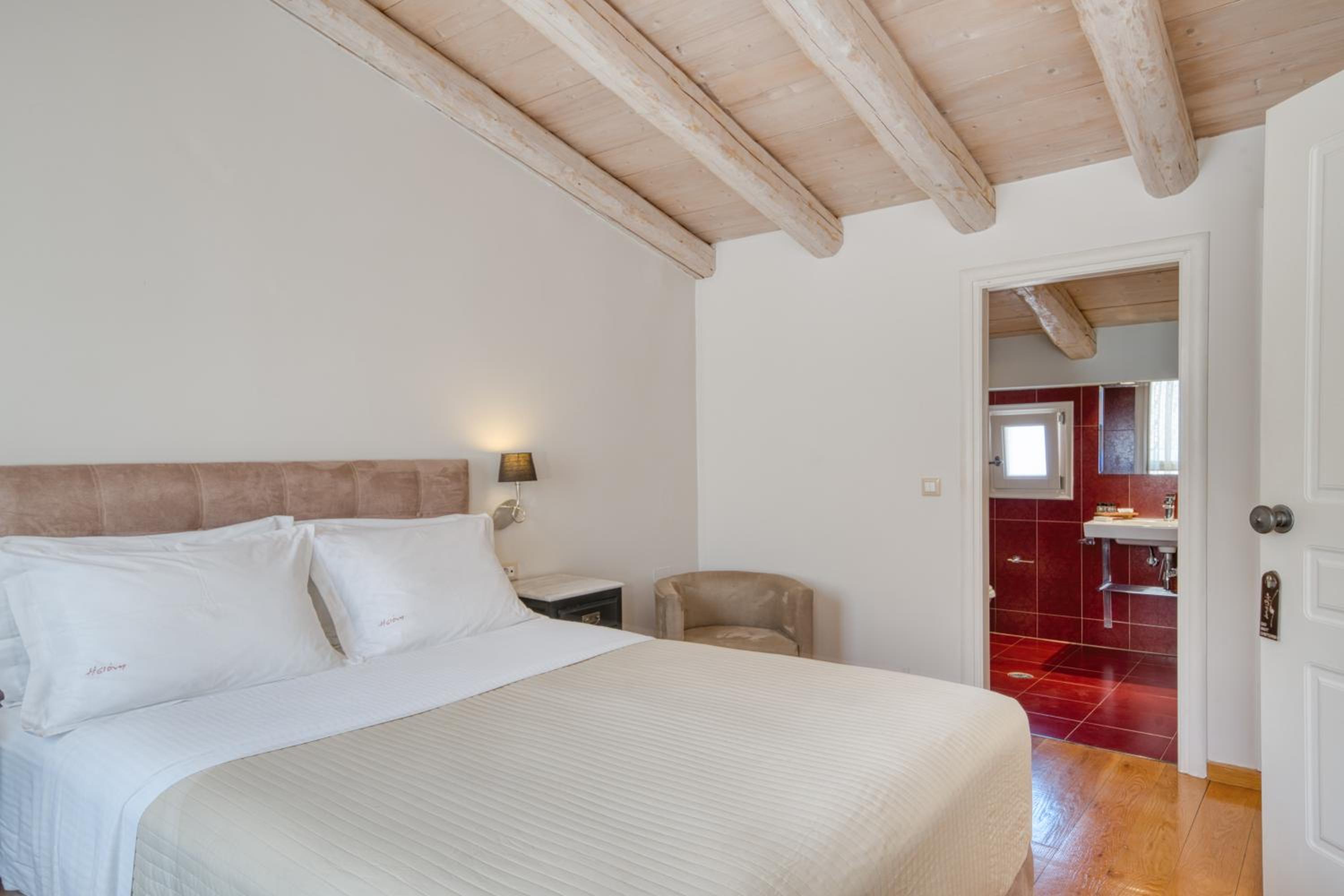 Superior Double Room With Castle View photo 2