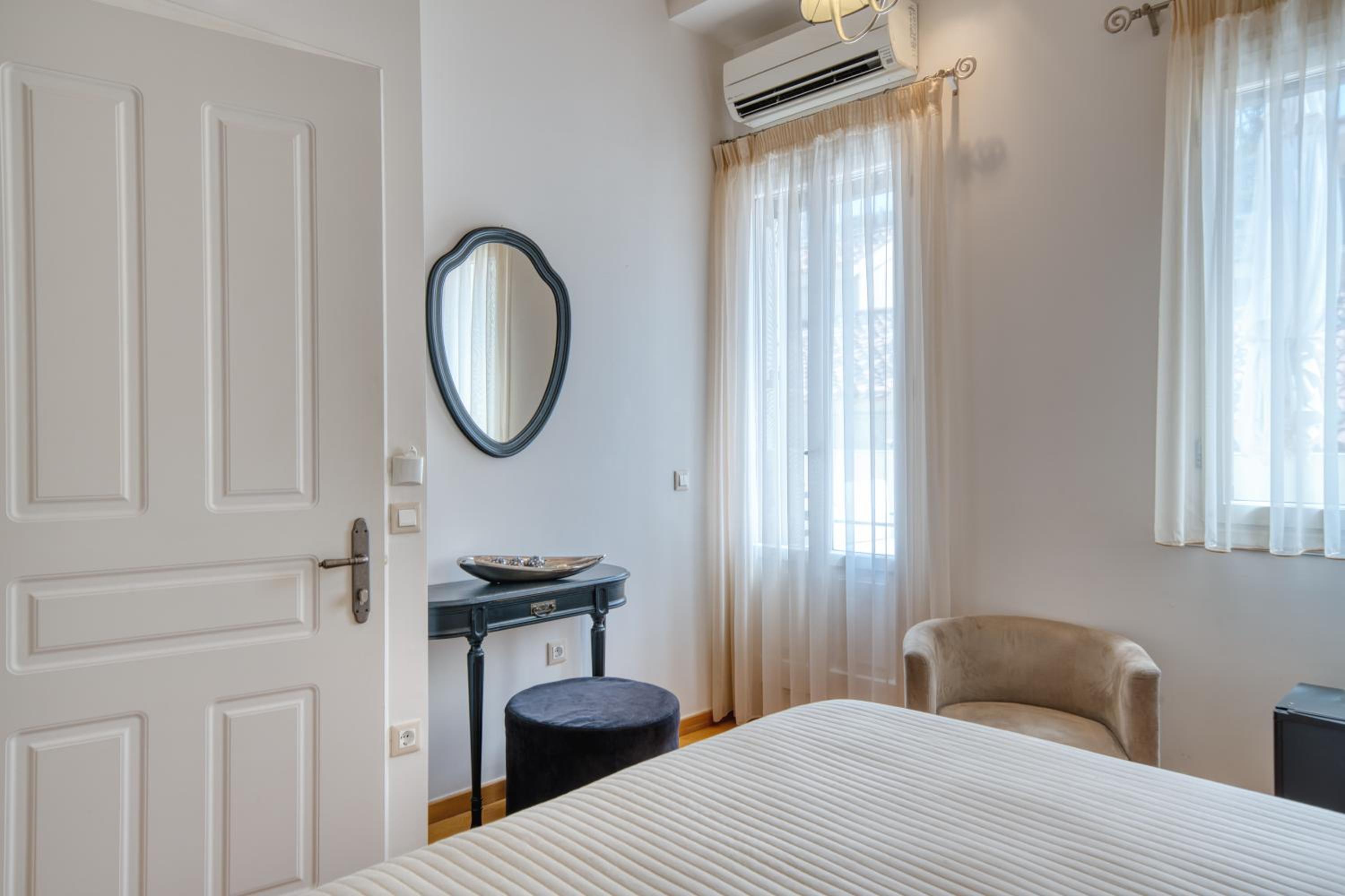 Superior Double Room With Castle View photo 3