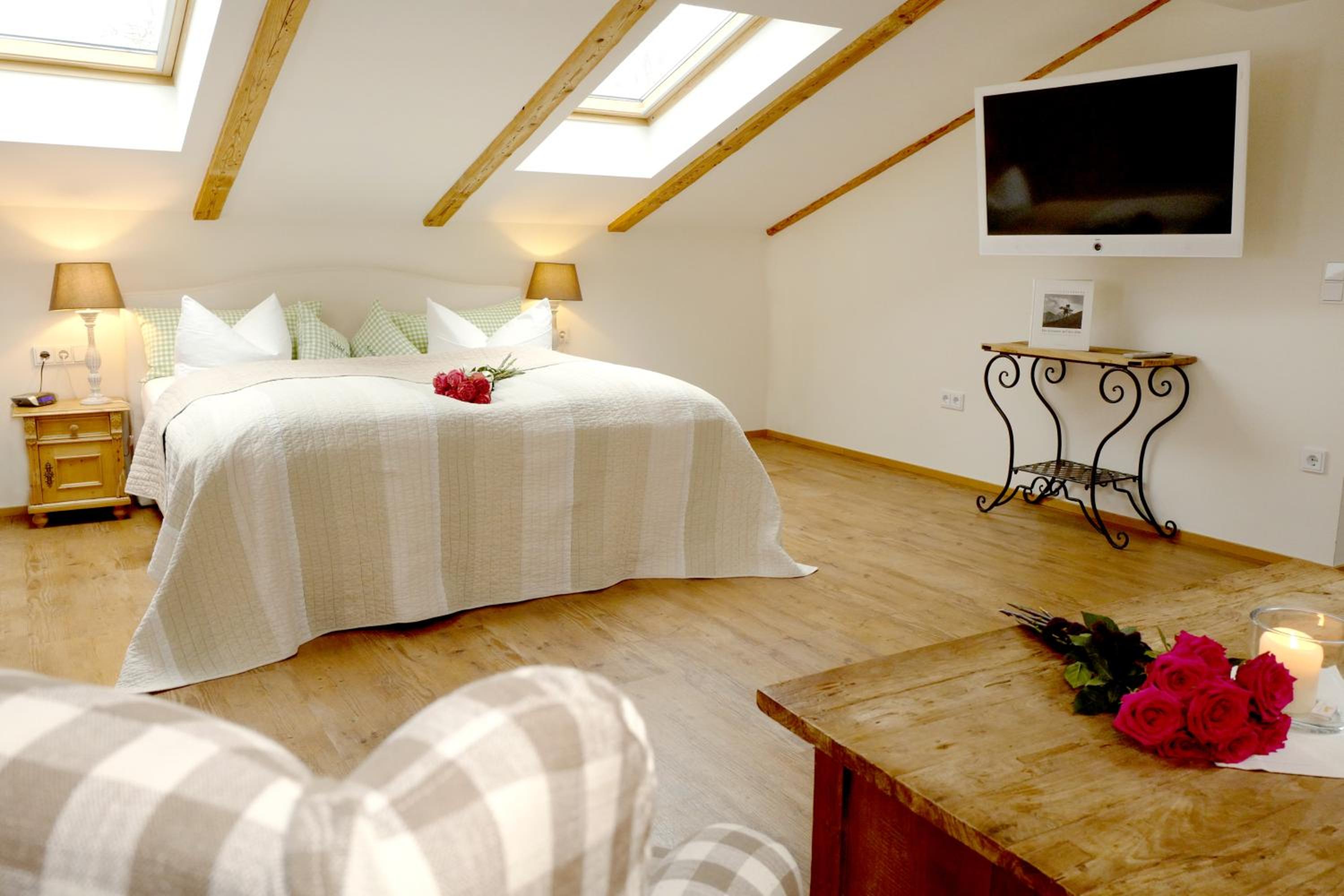Suite with Lake View photo 3