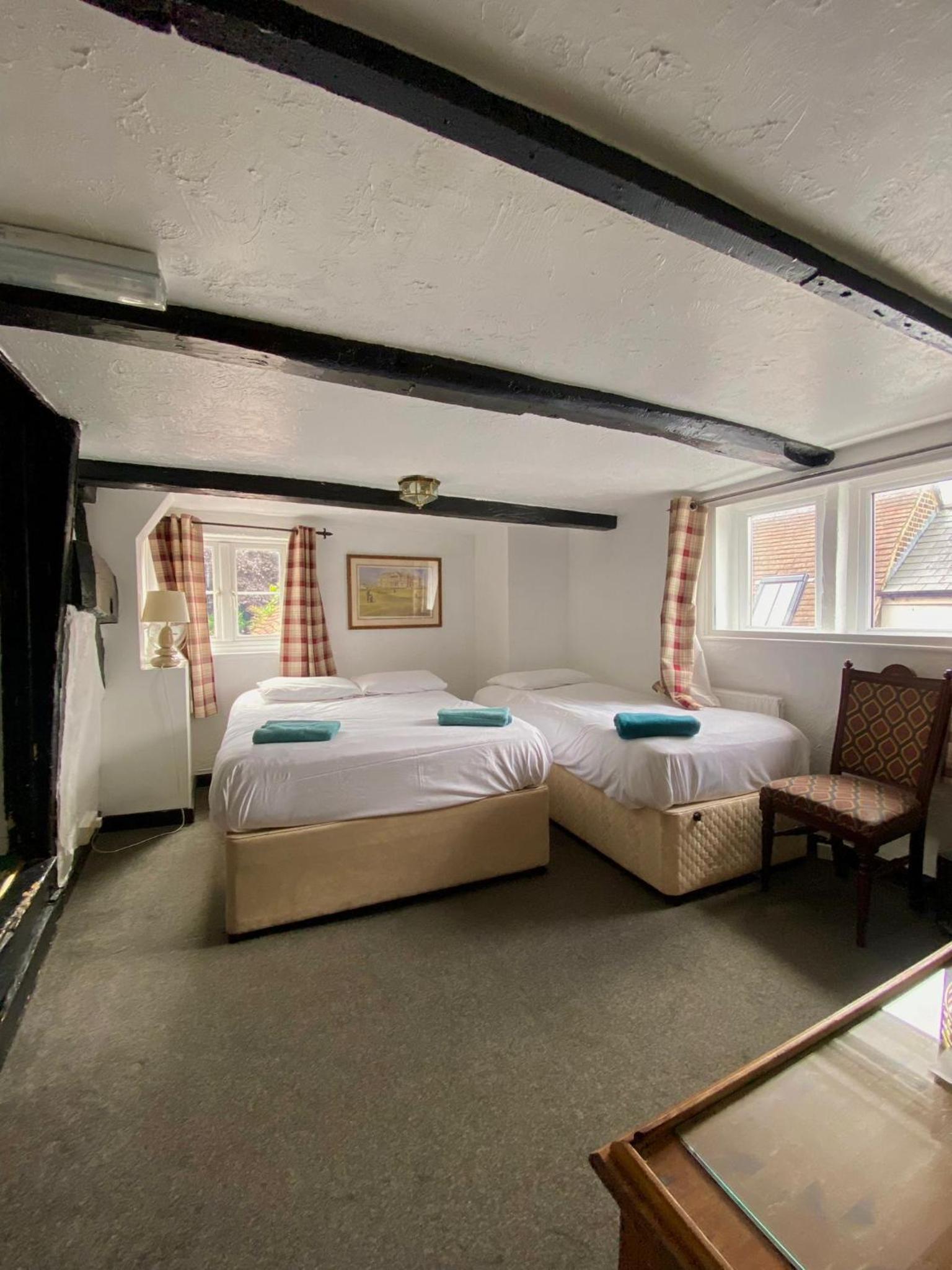 Double/Twin Room - Photo 4