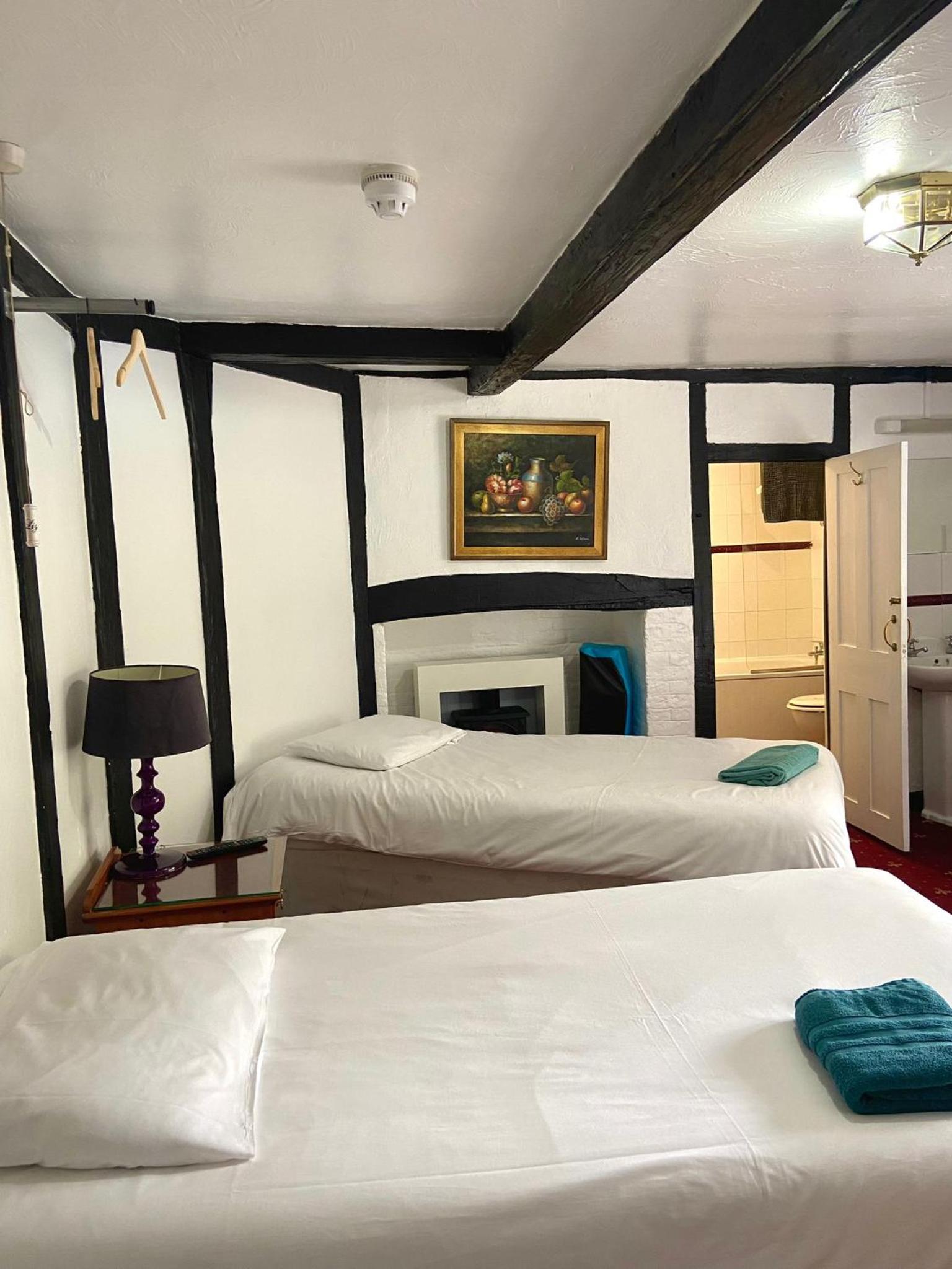 Double/Twin Room - Photo 3