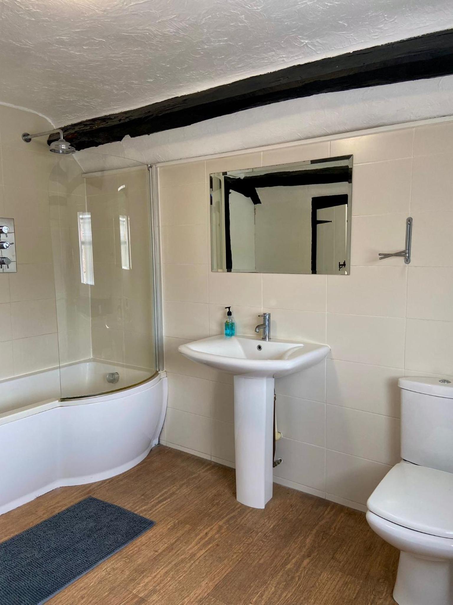 Double/Twin Room - Photo 6