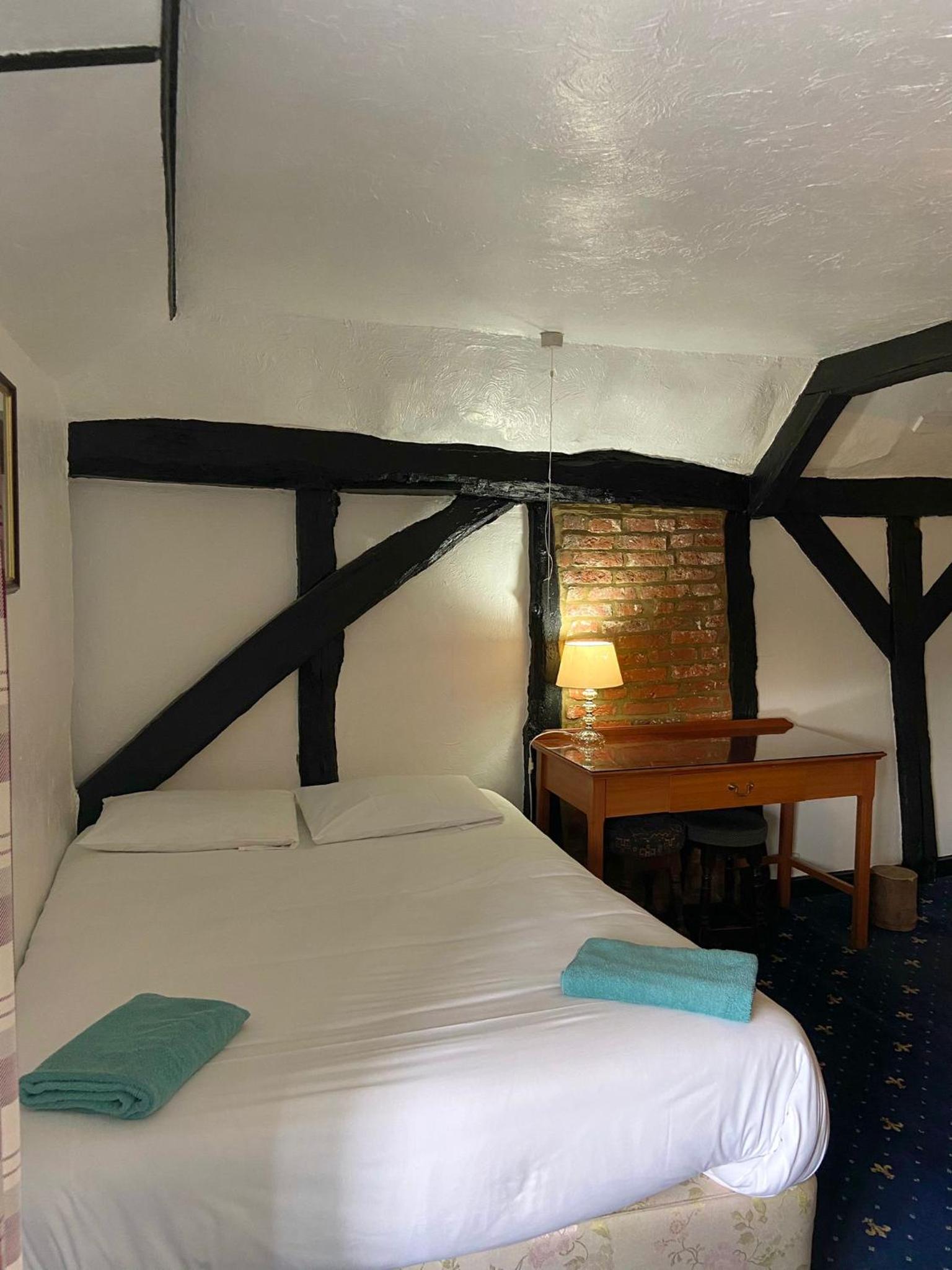 Double/Twin Room - Photo 2