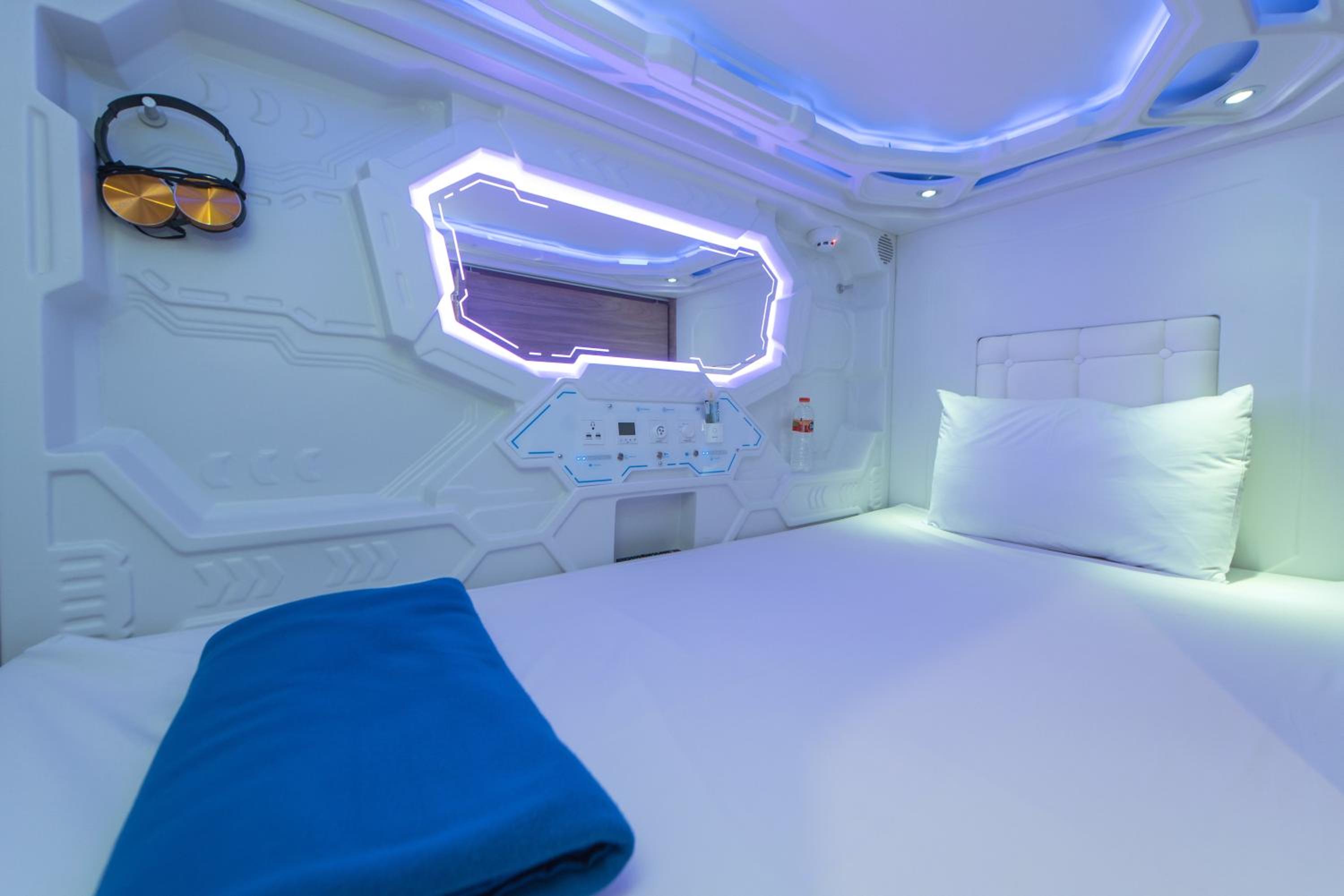 Single Capsule