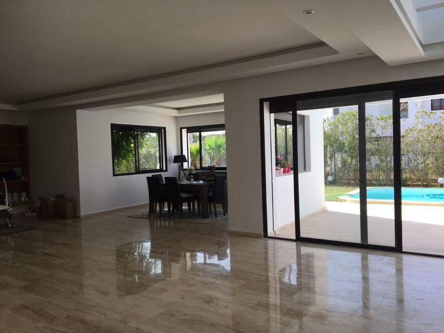 Three-Bedroom Villa photo 1