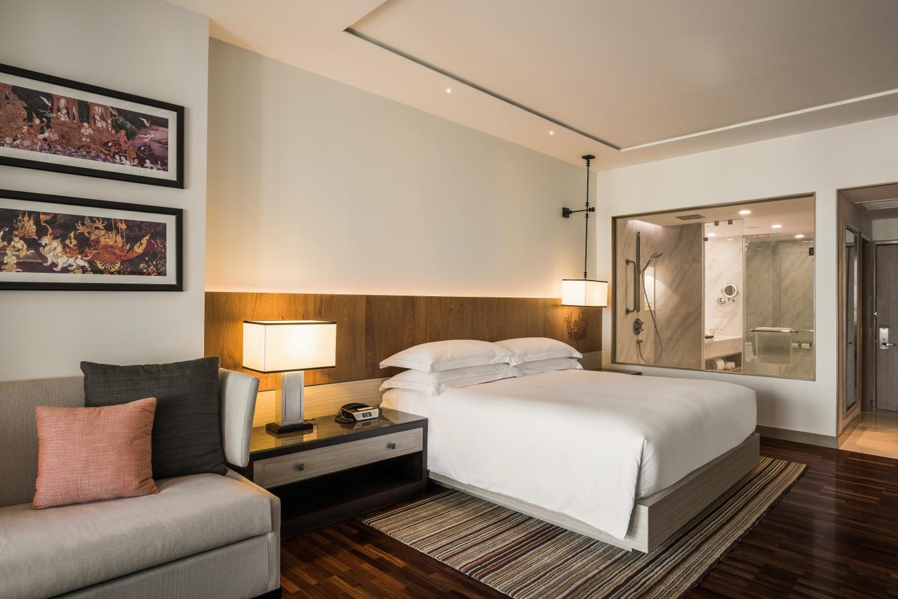 Premium King Room with Ocean View - Photo 4