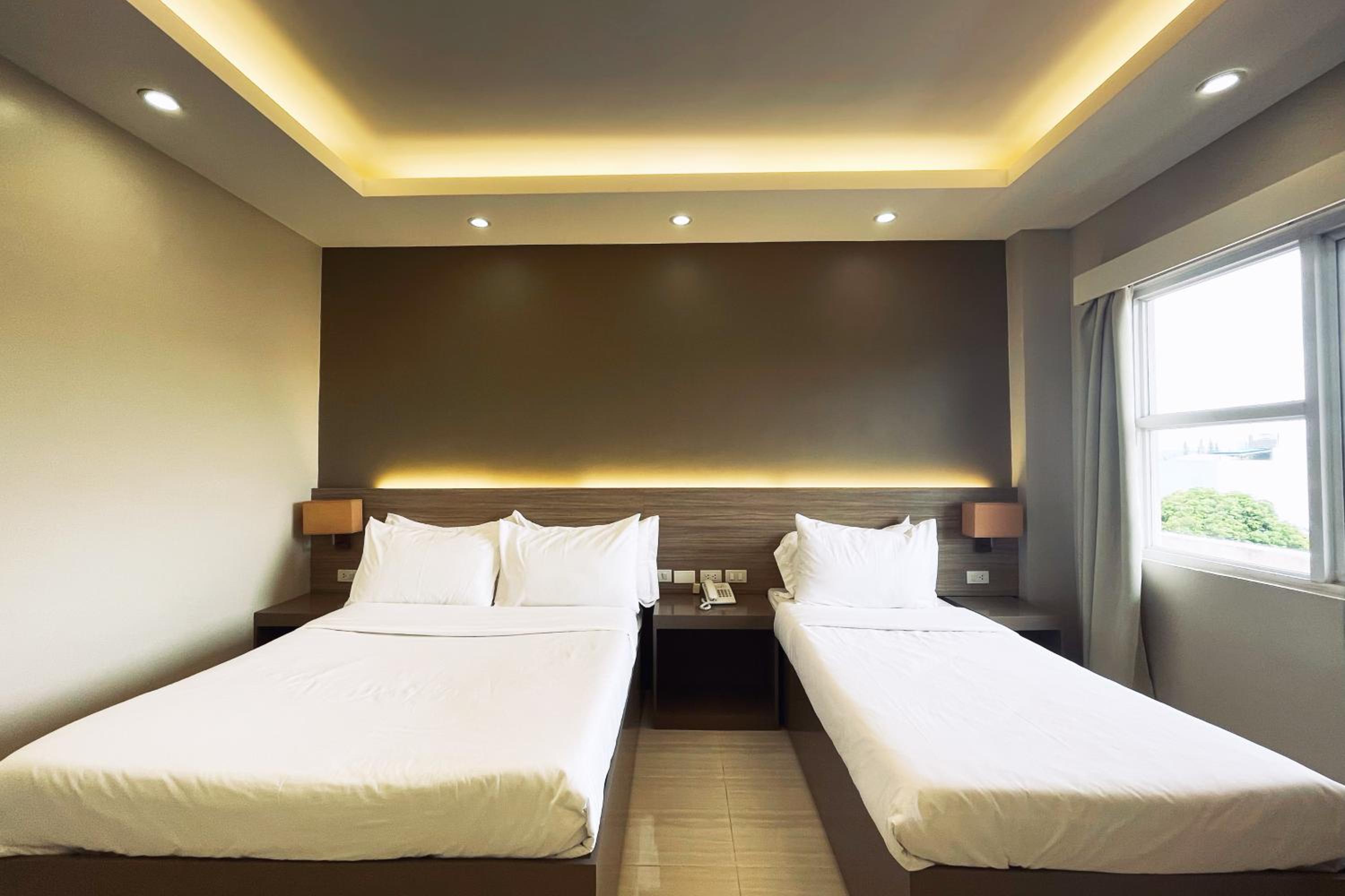 Standard Double Room - Photo 2