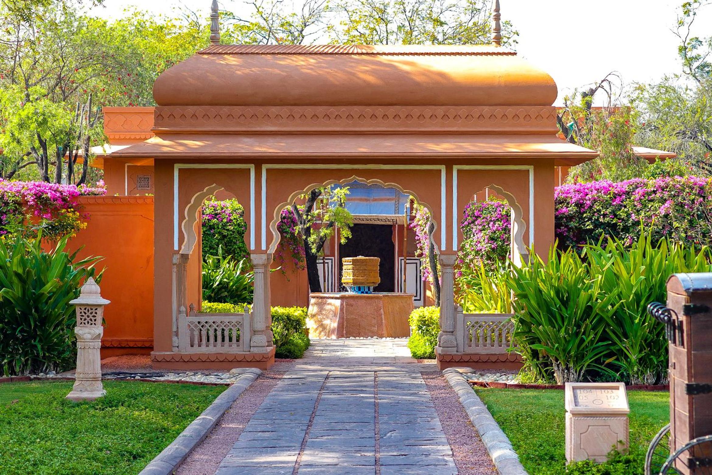 Premier Room with Garden View (Twin)