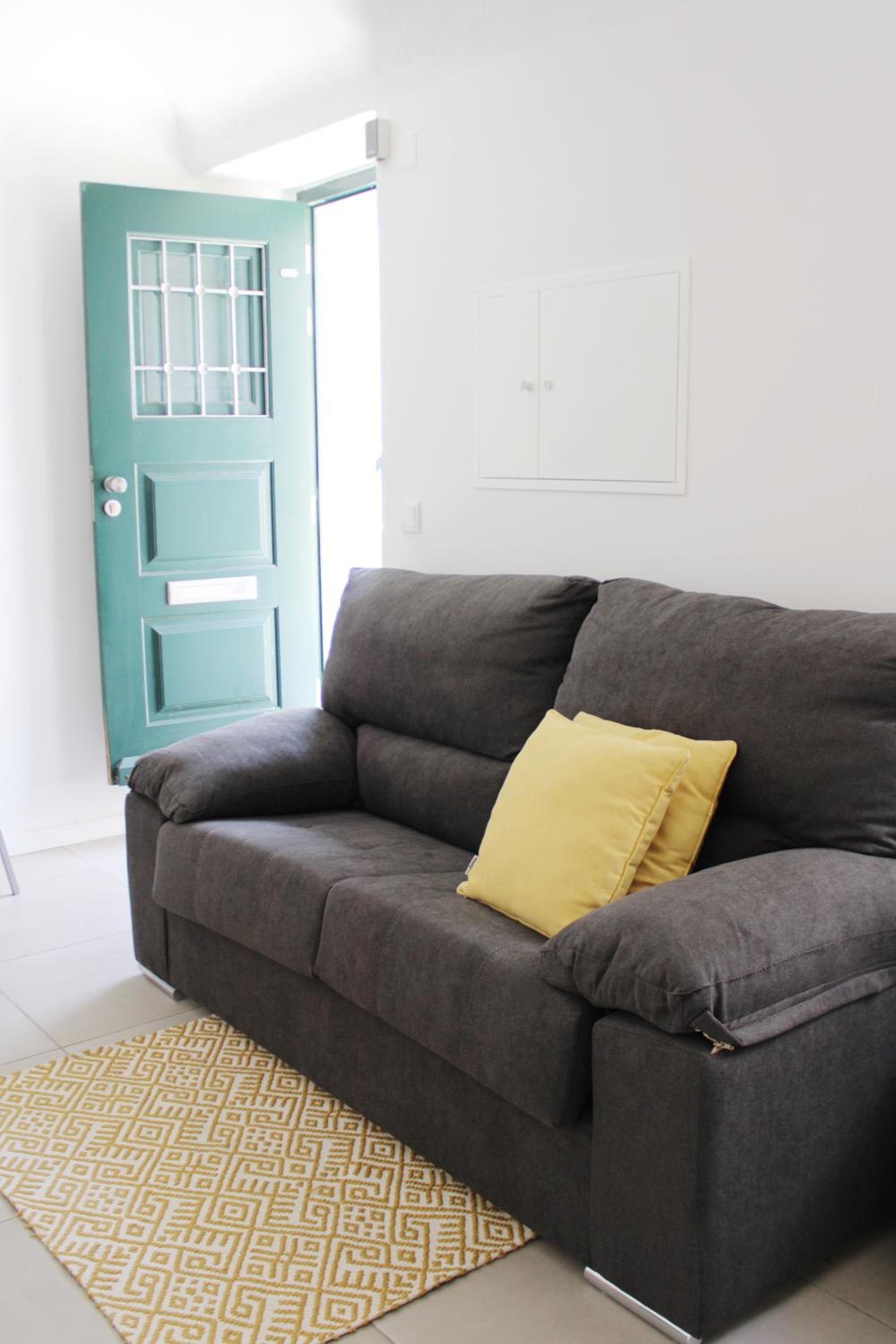 Two-Bedroom House - Photo 24
