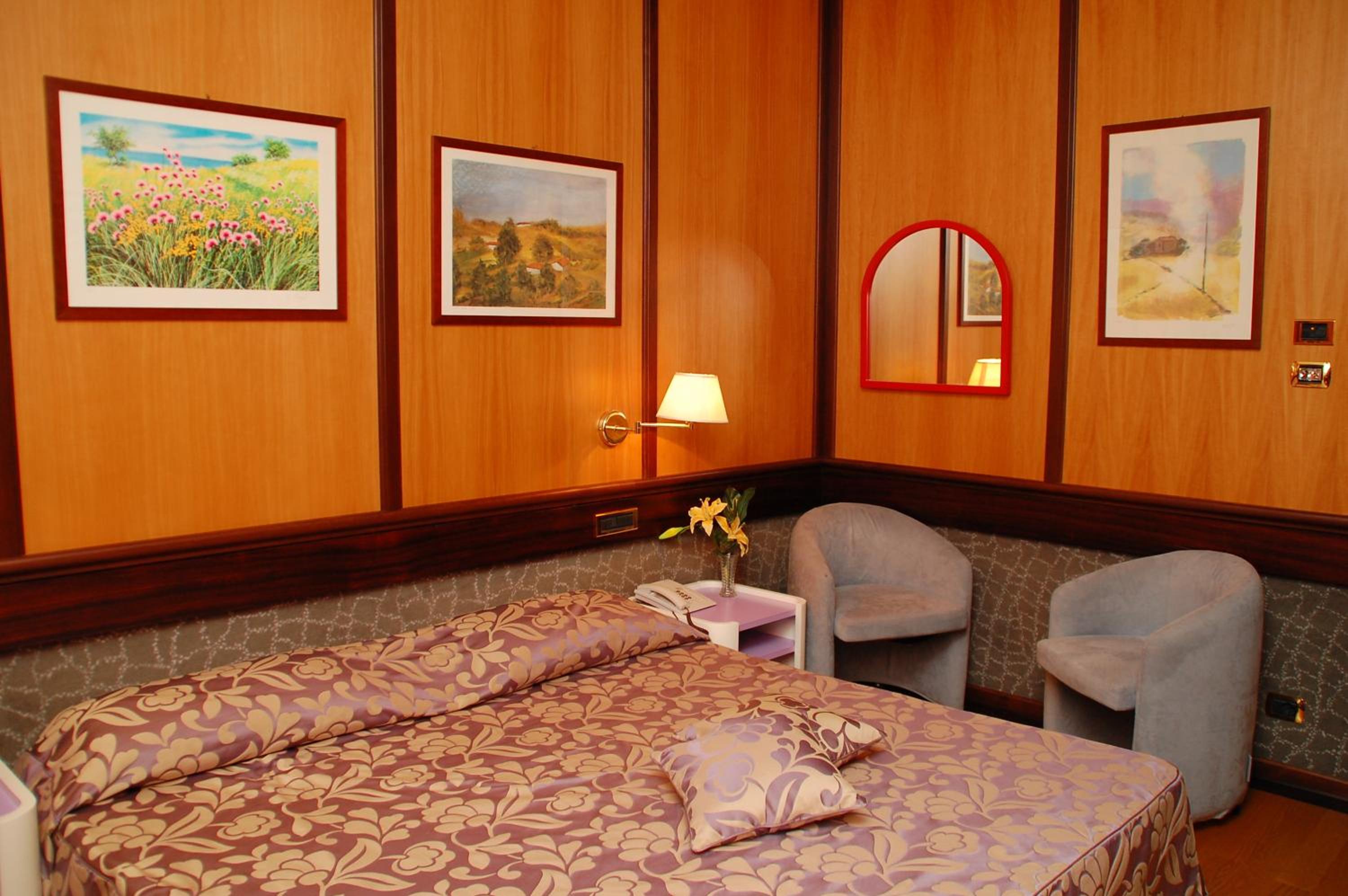 Double Room - Photo 1