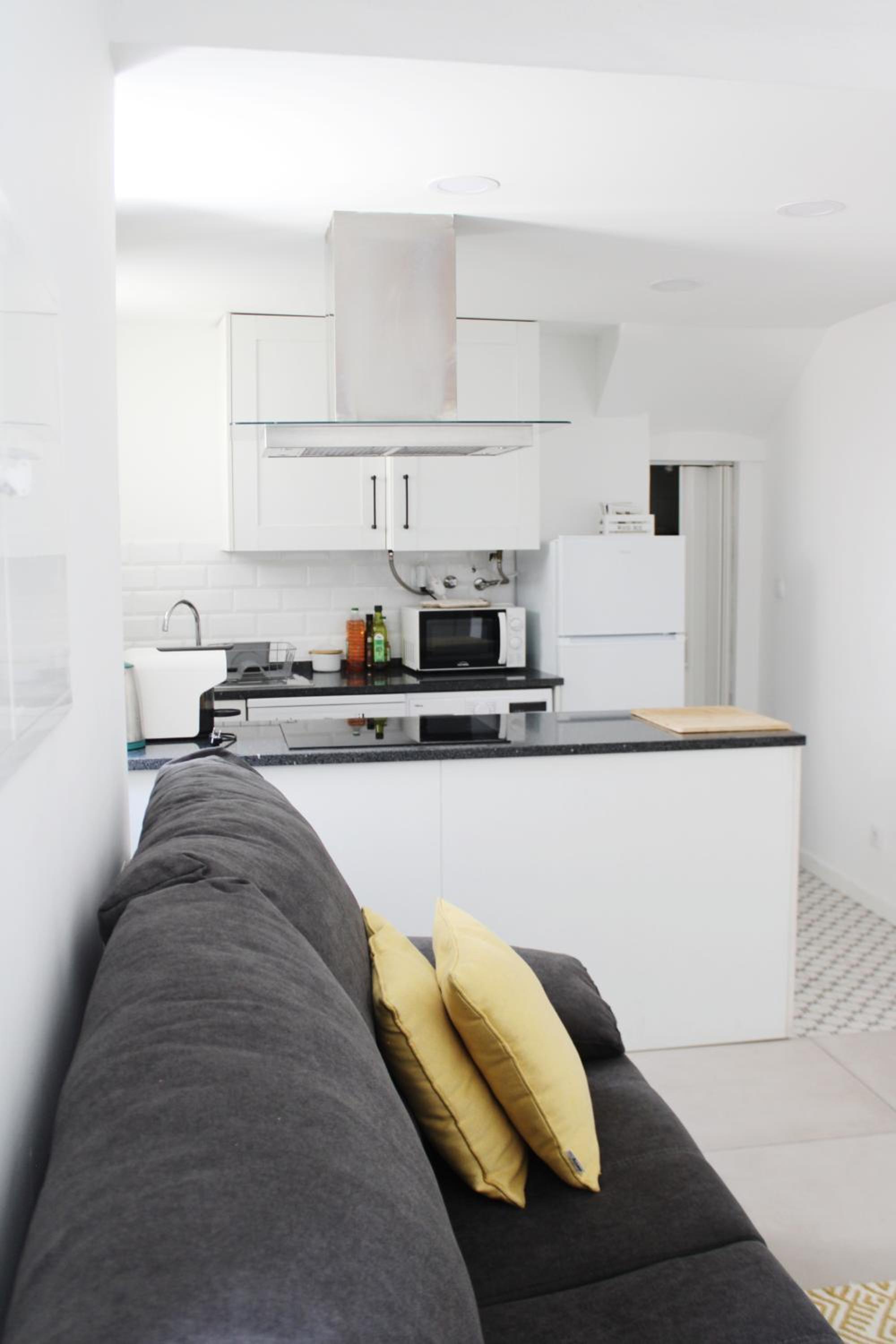 Two-Bedroom House - Photo 27