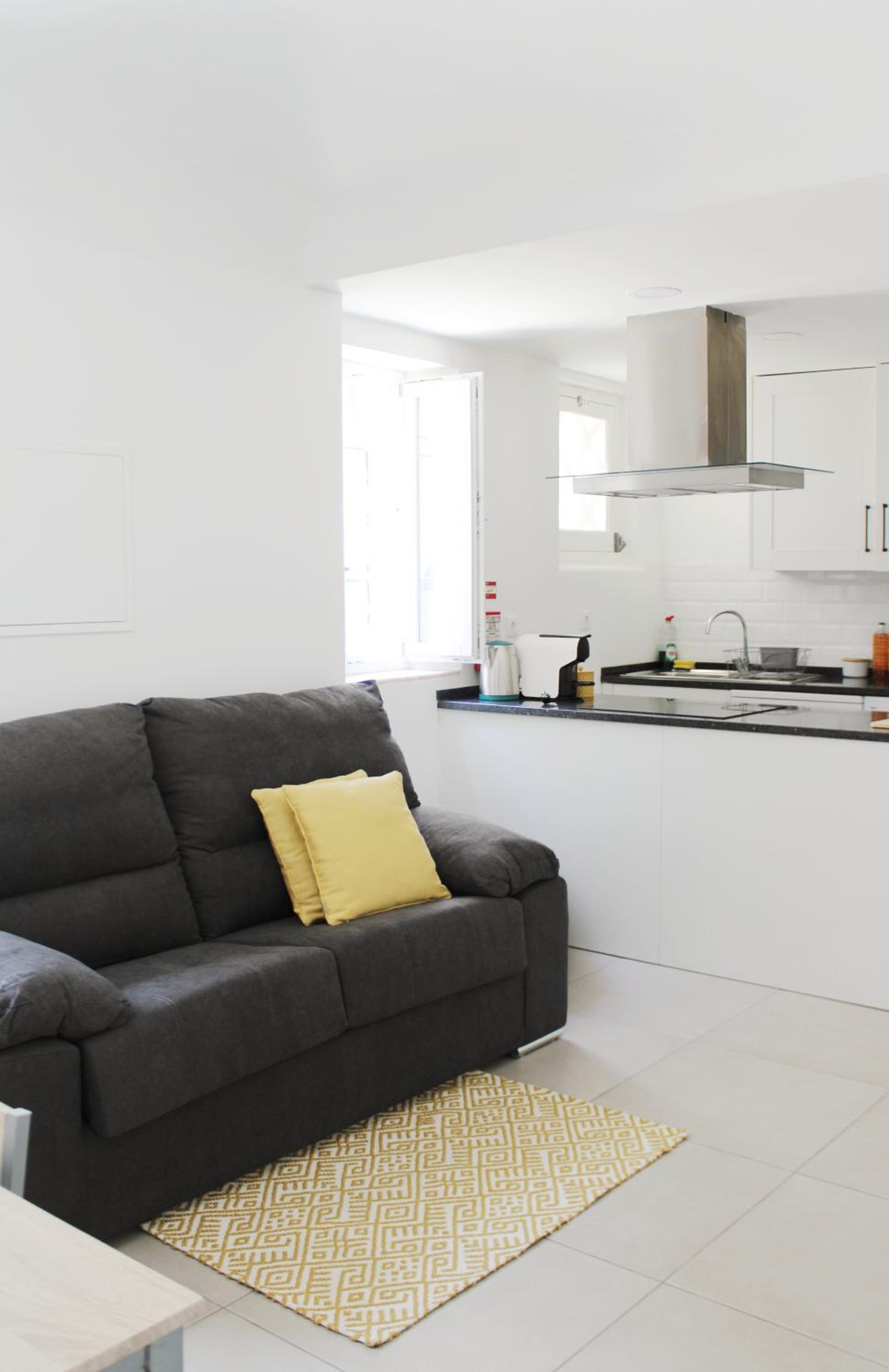 Two-Bedroom House - Photo 28