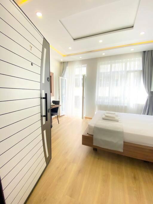 Double Room With Private Bathroom photo 2