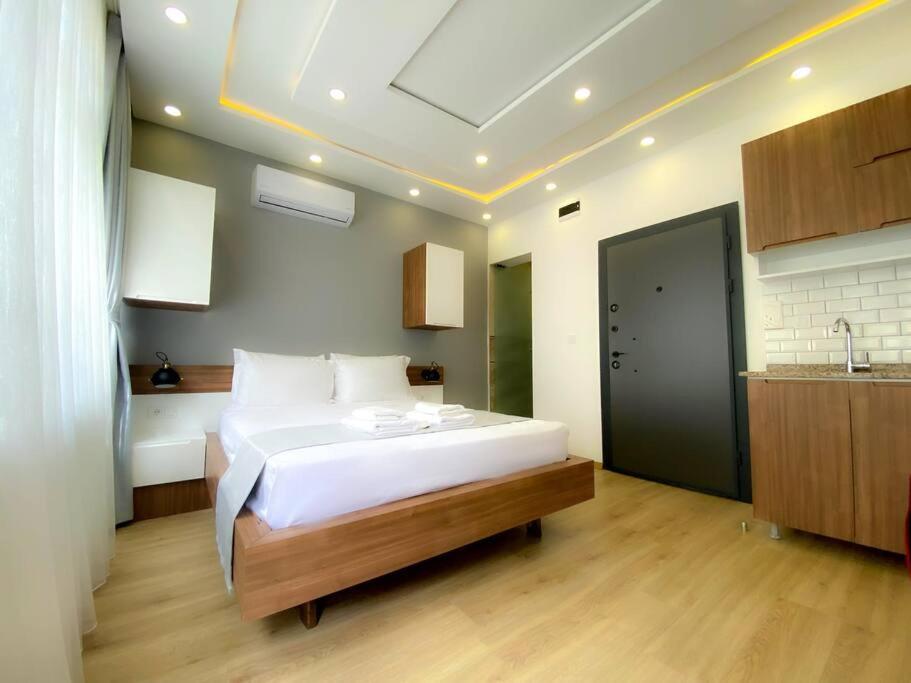 Double Room With Private Bathroom photo 3
