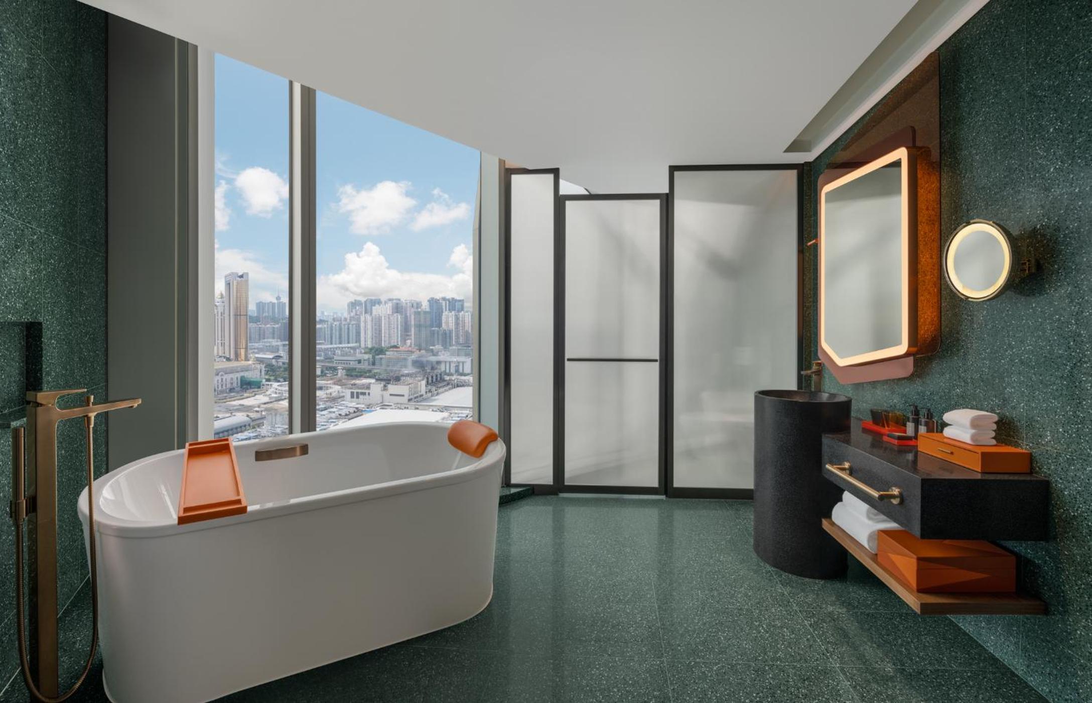 Corner Double Room with Two Double Beds and City View - Photo 2