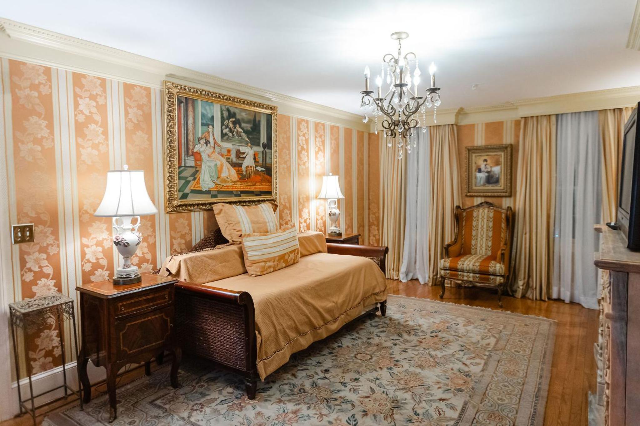 Declaration Suite 101