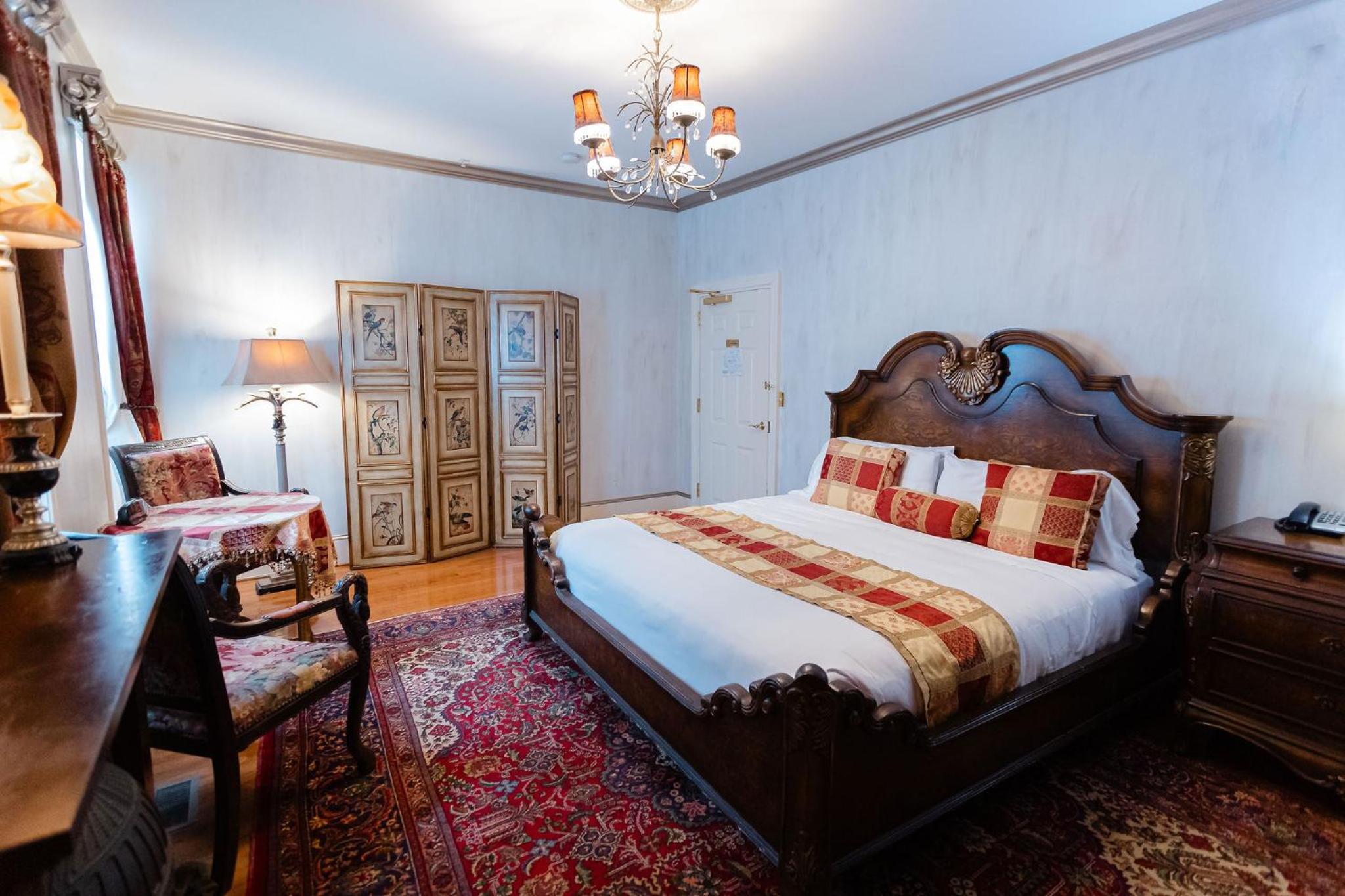 Liberty Room 103