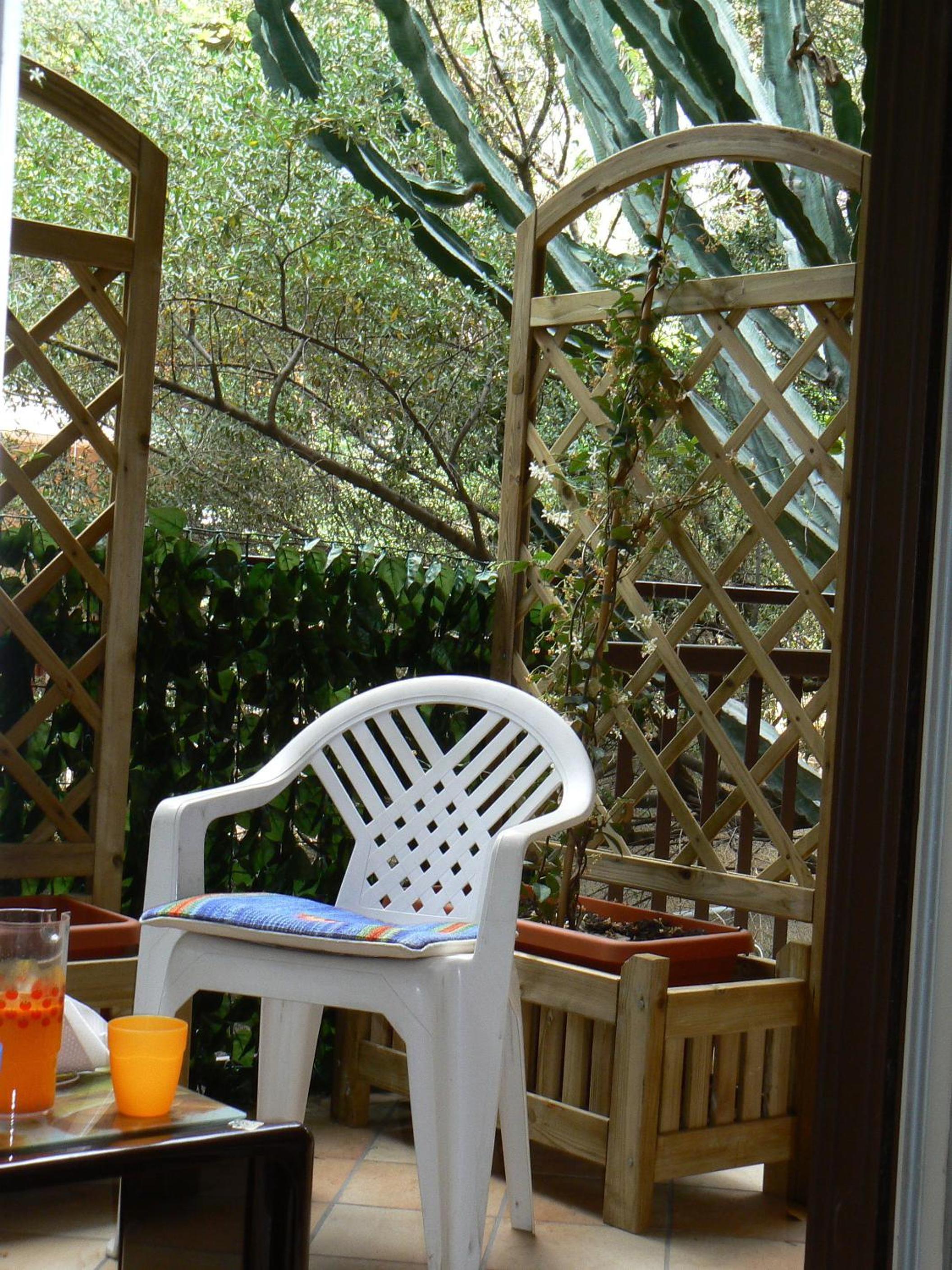 Deluxe Double Room with Balcony - Photo 2