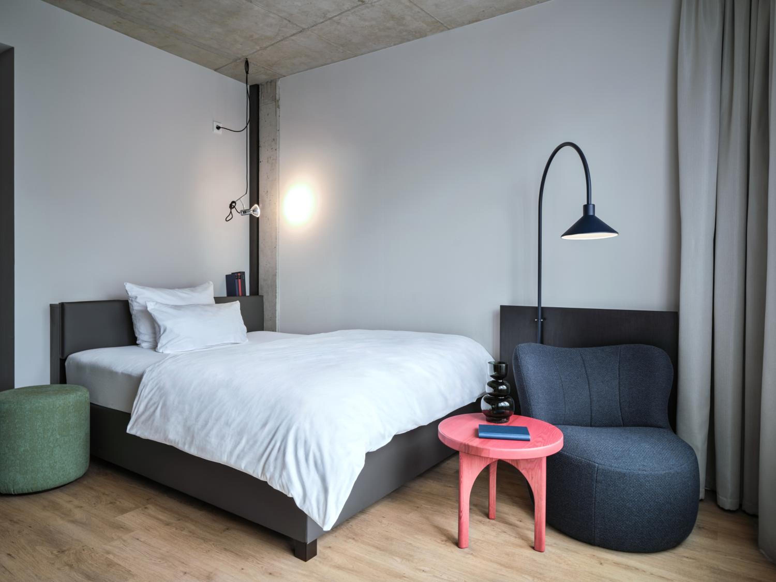 Design Apartment with Balcony