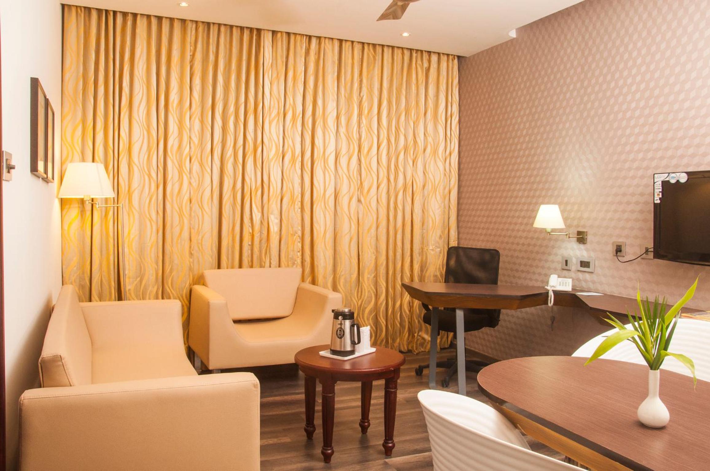 Premium Suite - Photo 3