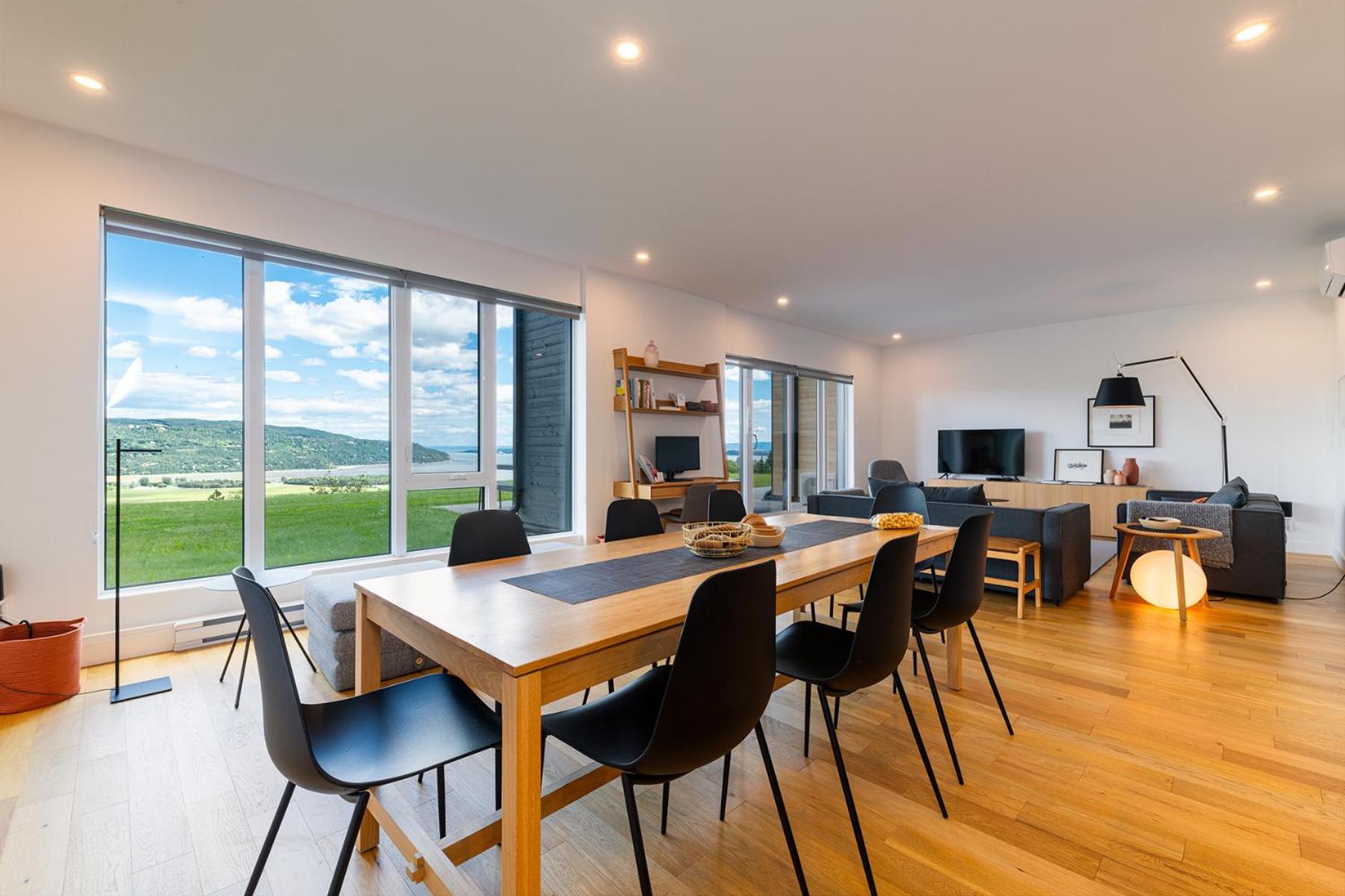Apartment with Terrace - 102