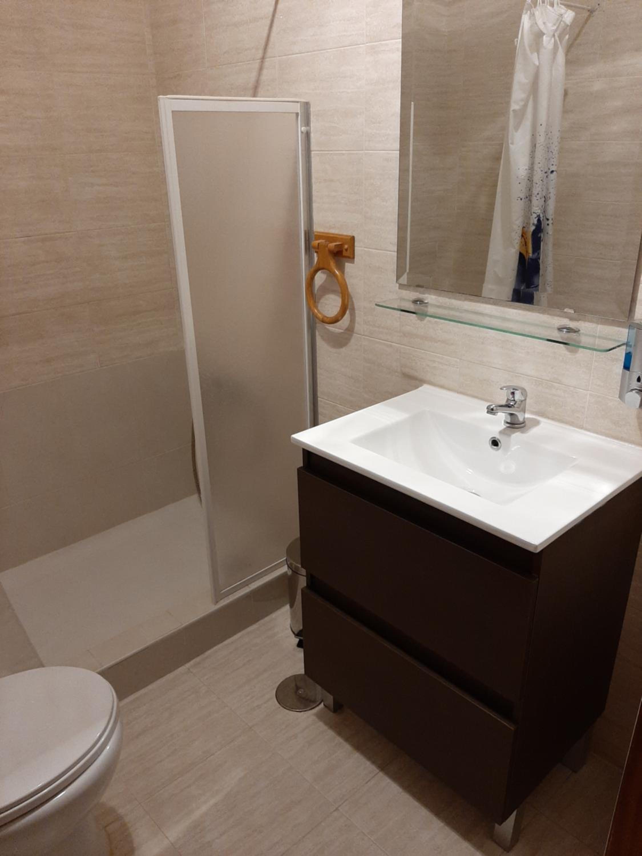 Budget Double Room photo 3