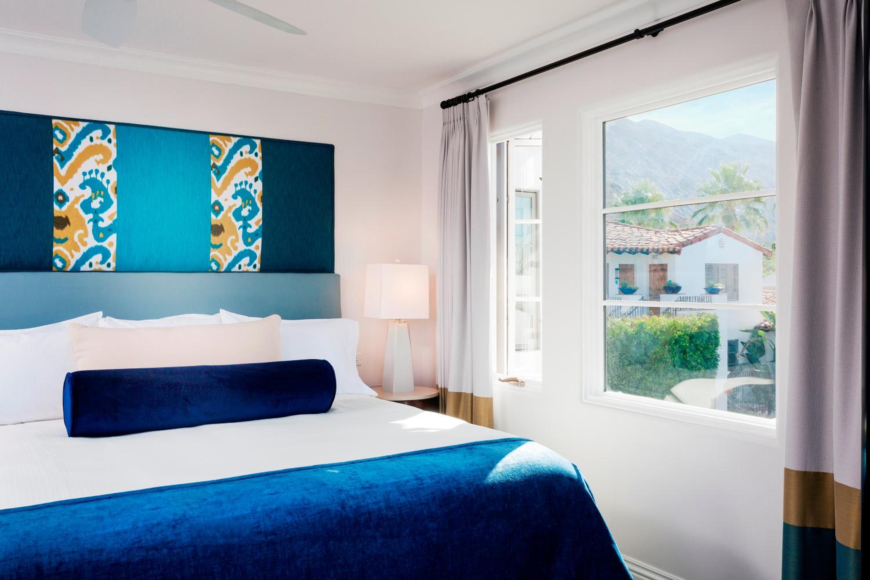 Classic King Room (No Resort Fees)