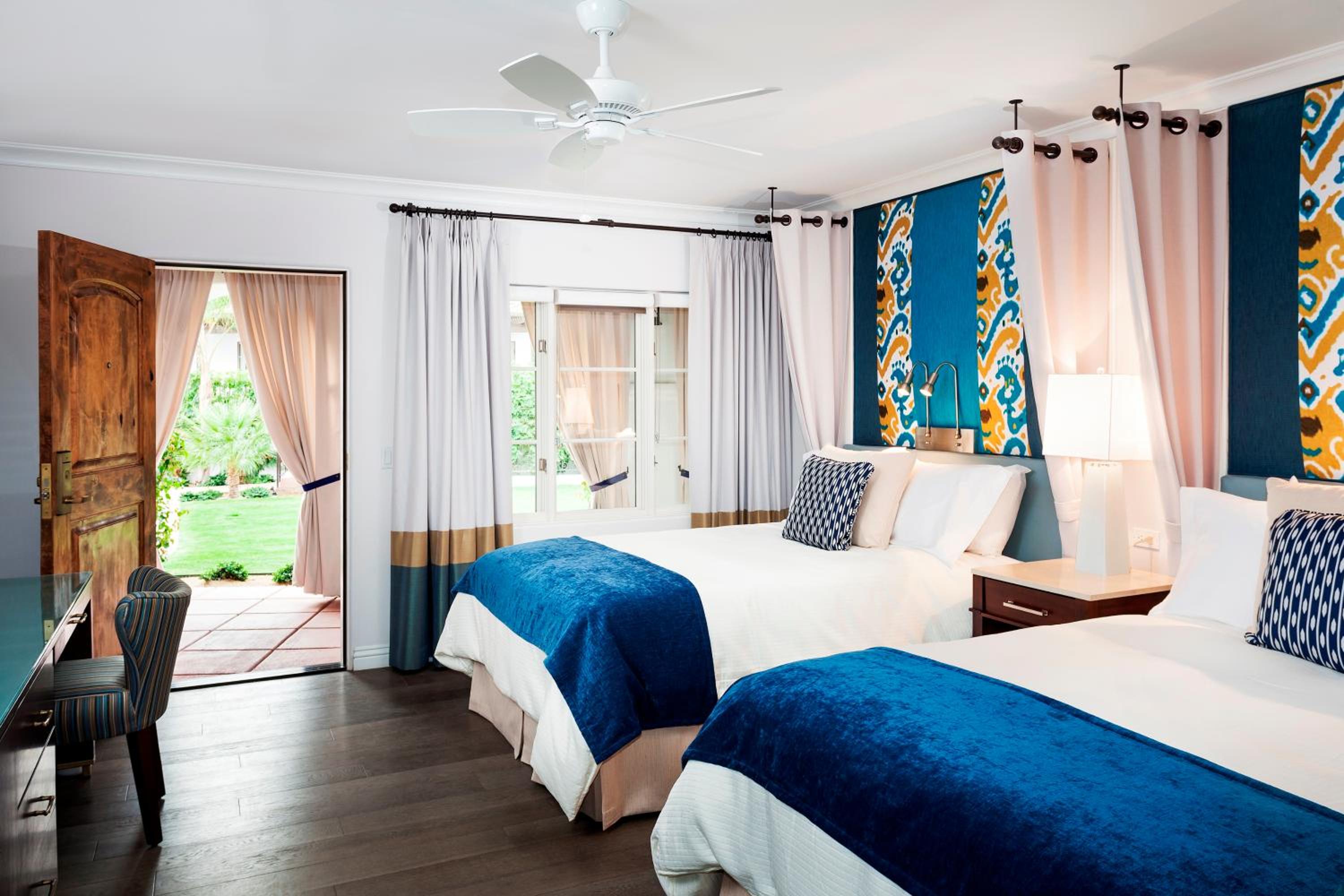 Guest Room with Two Double Beds