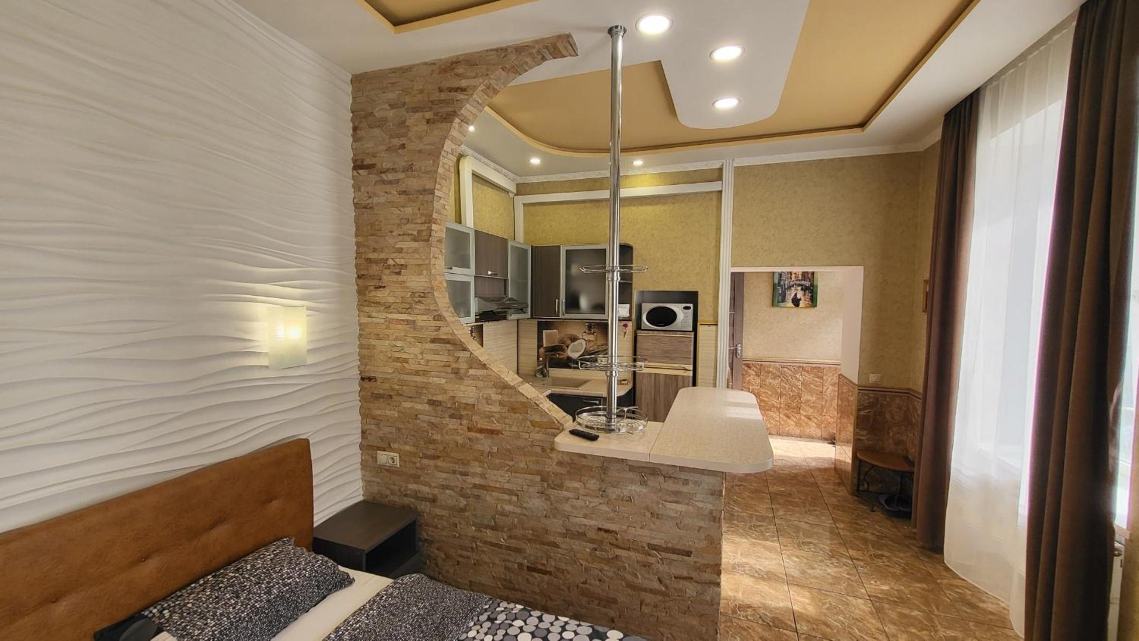 One-Bedroom Apartment photo 2