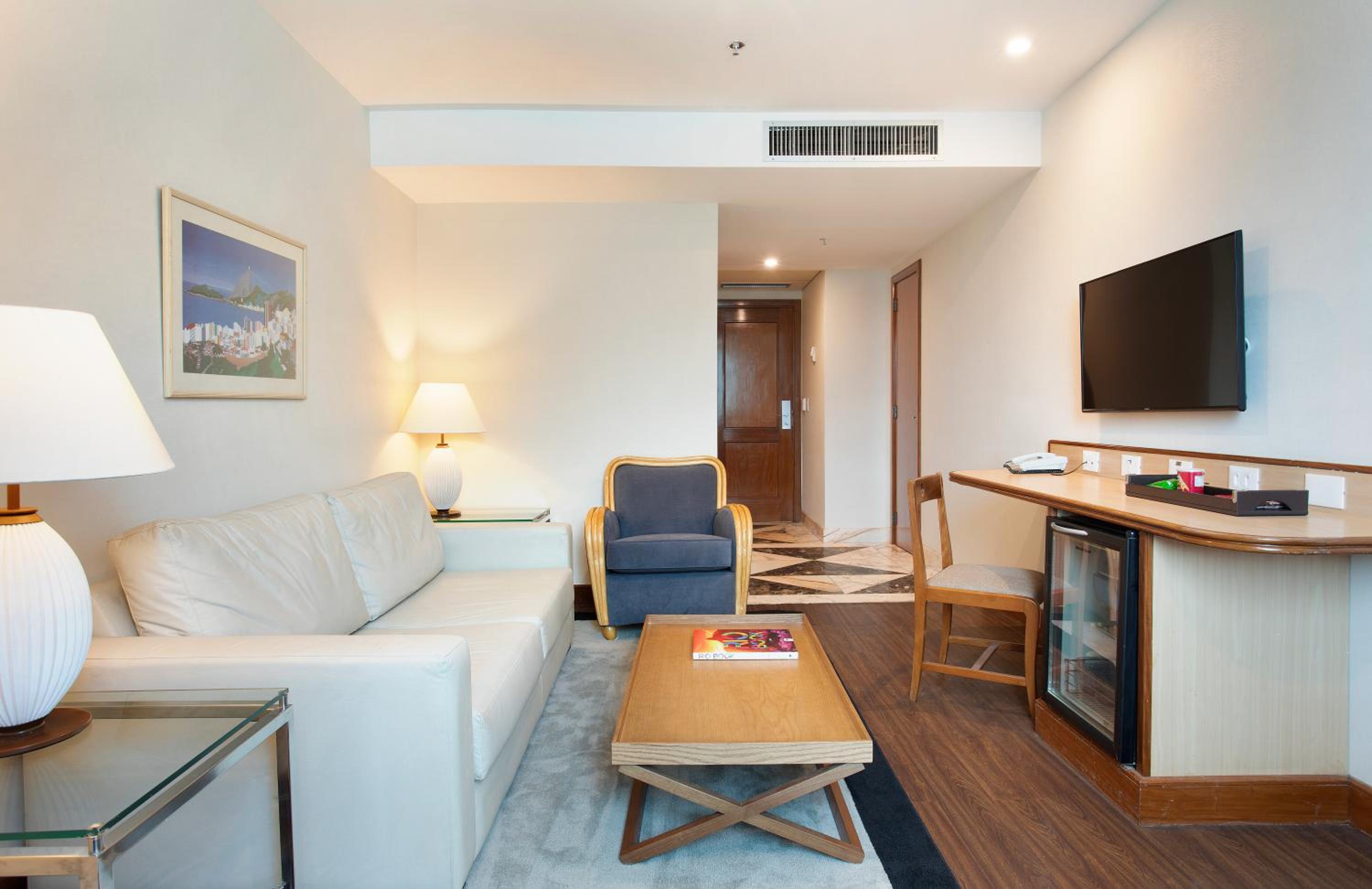 Executive Suite with City View