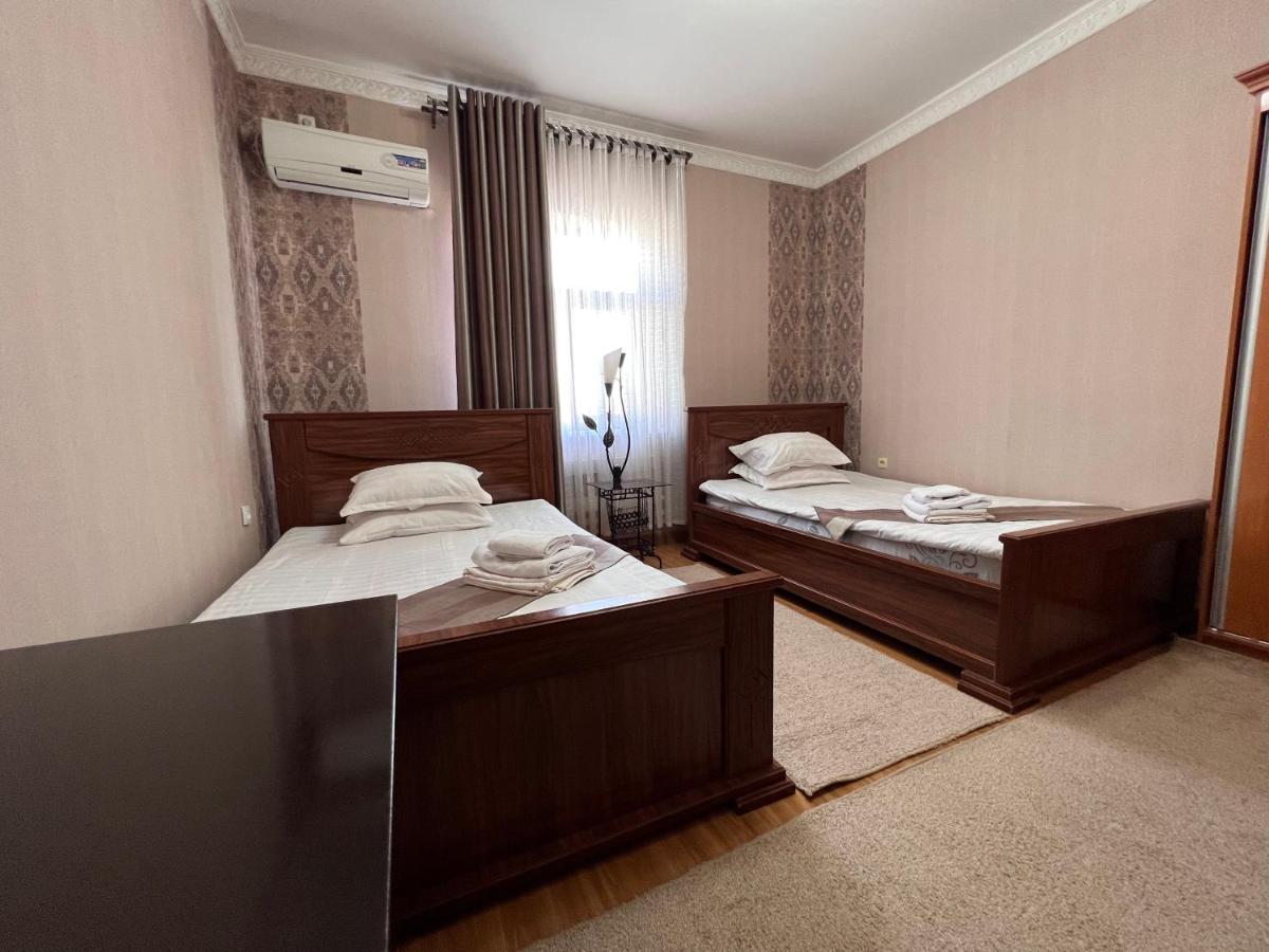 Twin Room with Bathroom photo 3