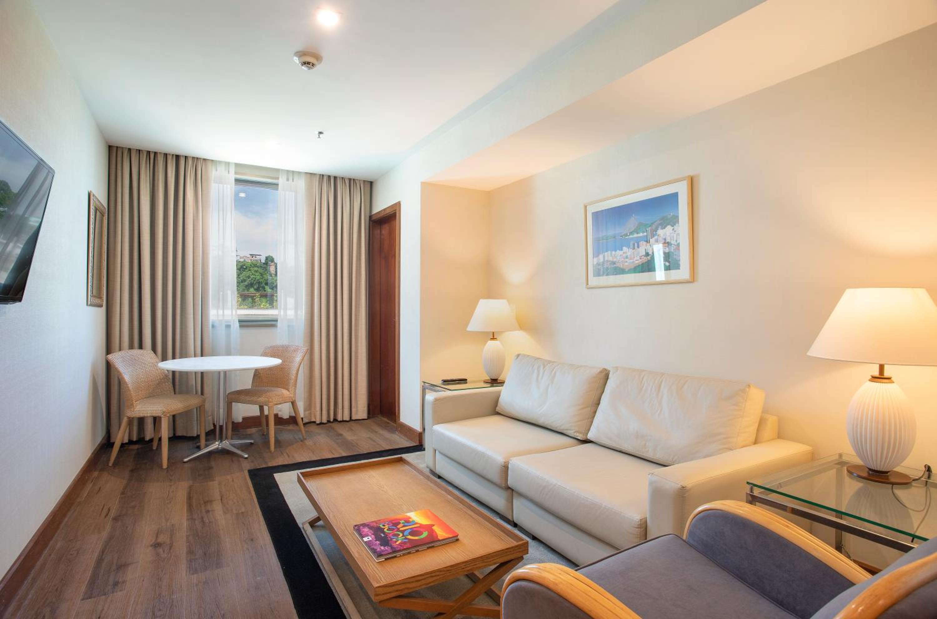 Junior Suite with City View