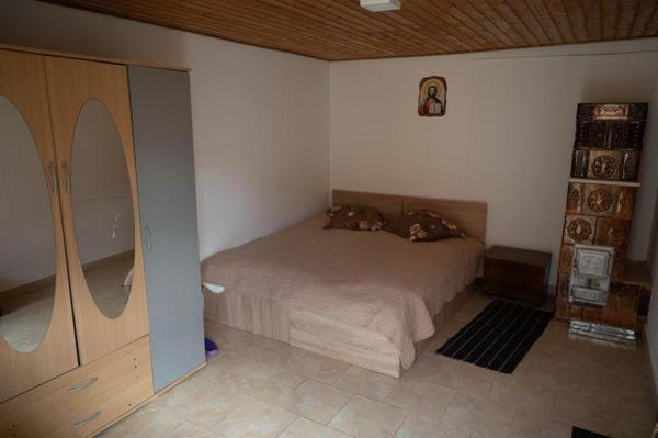Four-Bedroom House photo 1