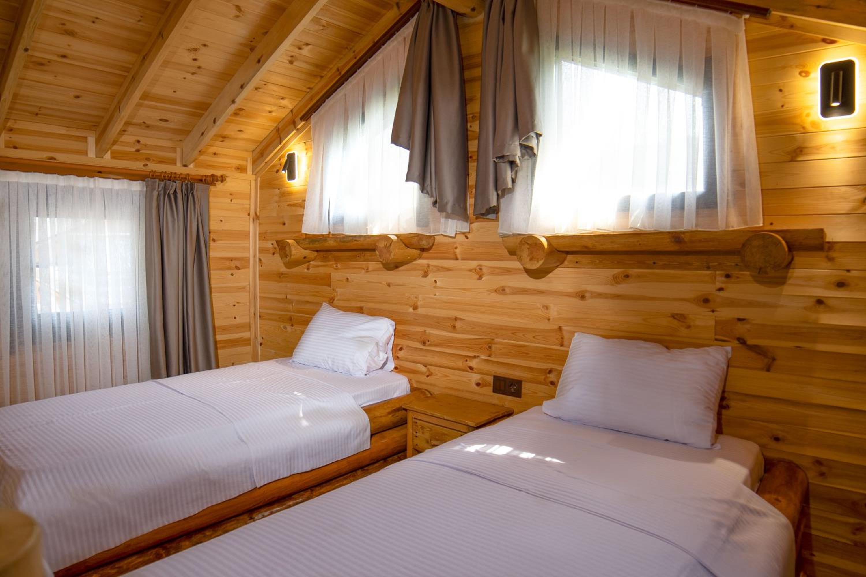 Two-Bedroom Chalet - Photo 6