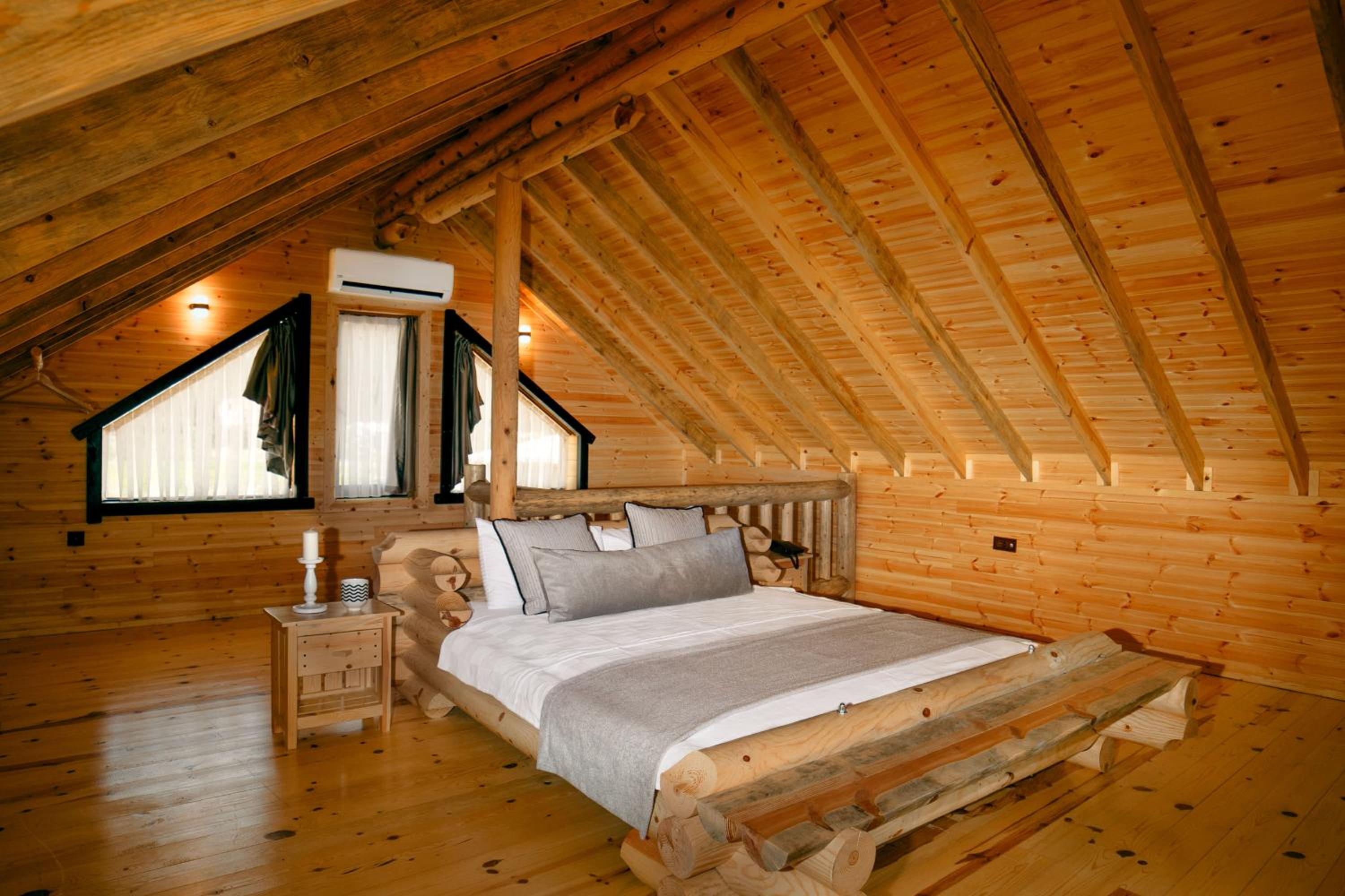 One-Bedroom House - Photo 5