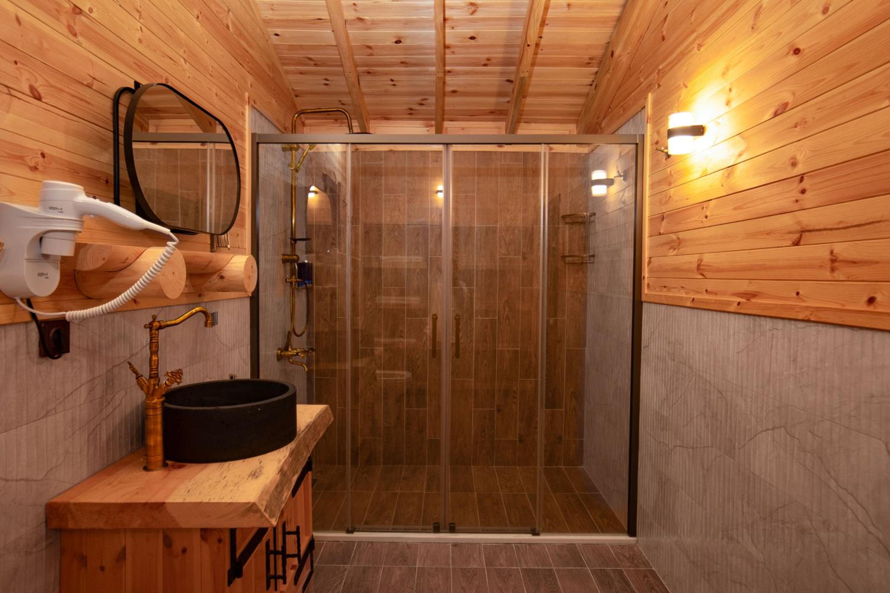 One-Bedroom Bungalow - Photo 8