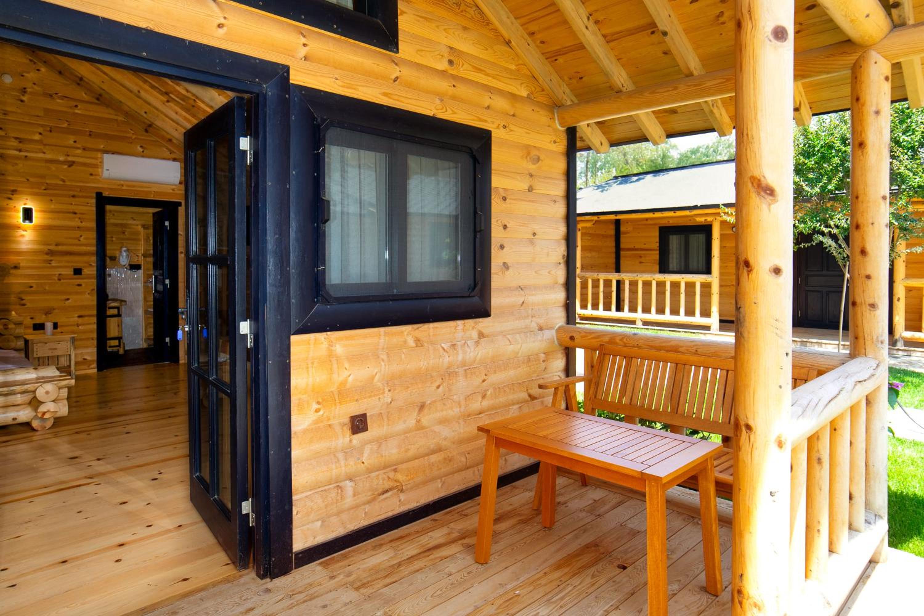 One-Bedroom Bungalow - Photo 13