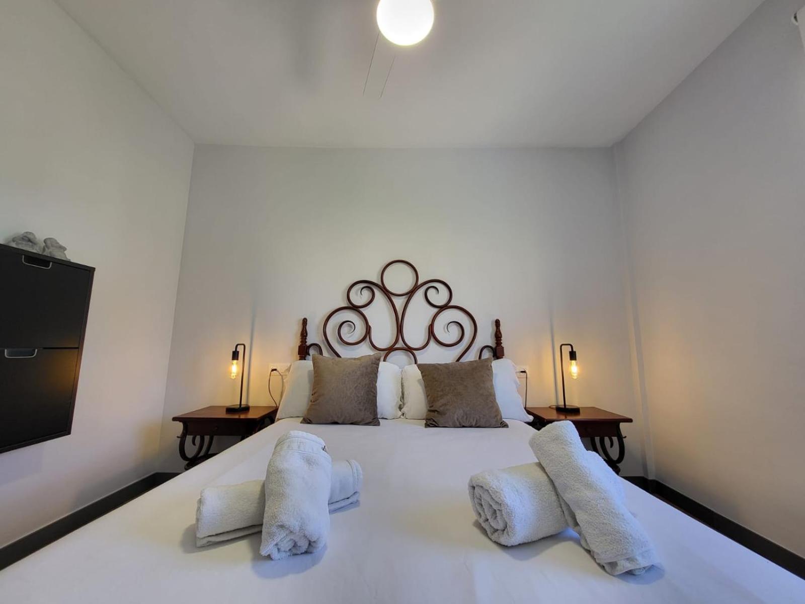 Three-Bedroom Apartment - Photo 25