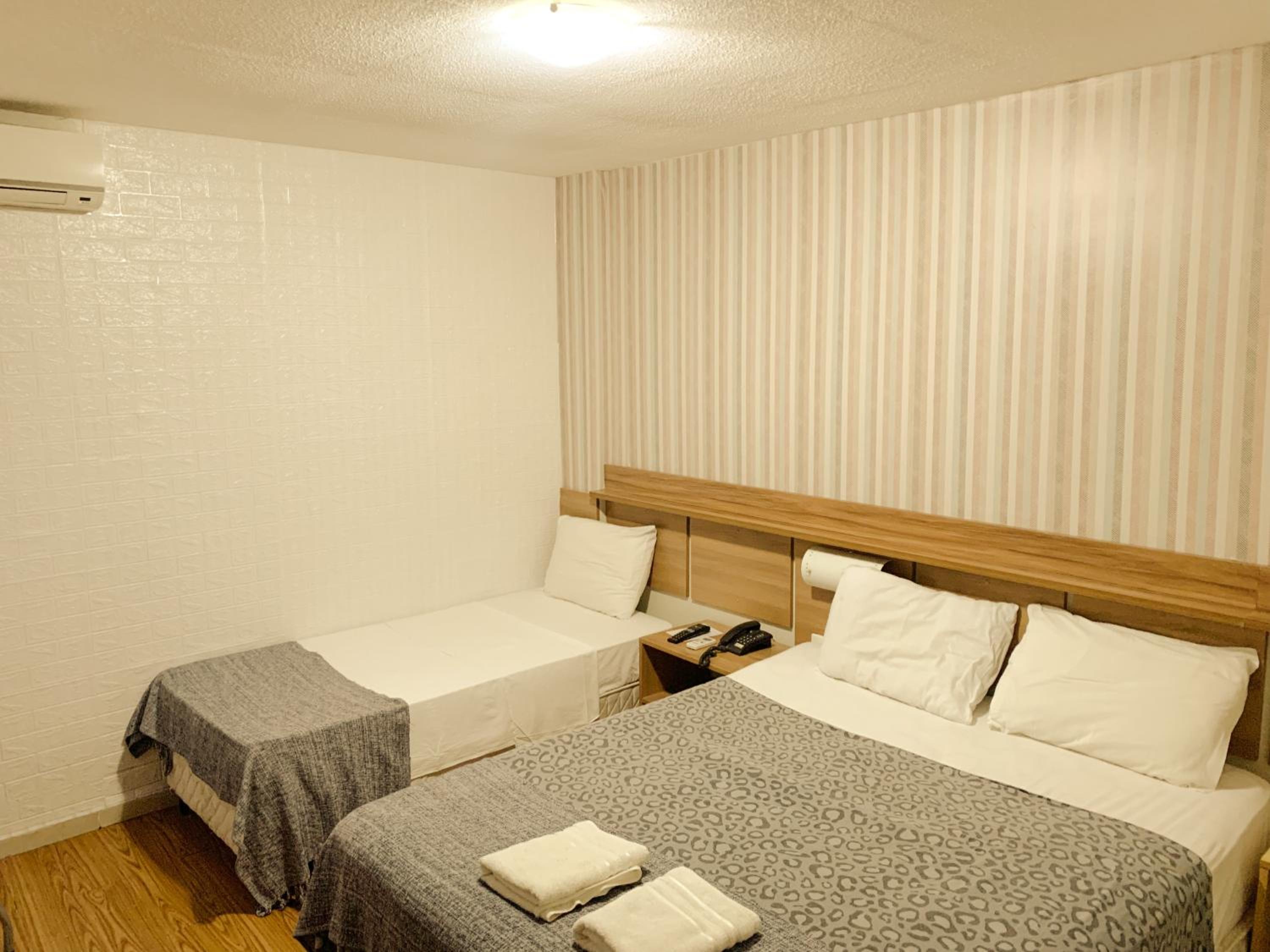 Standard Triple Room photo 1