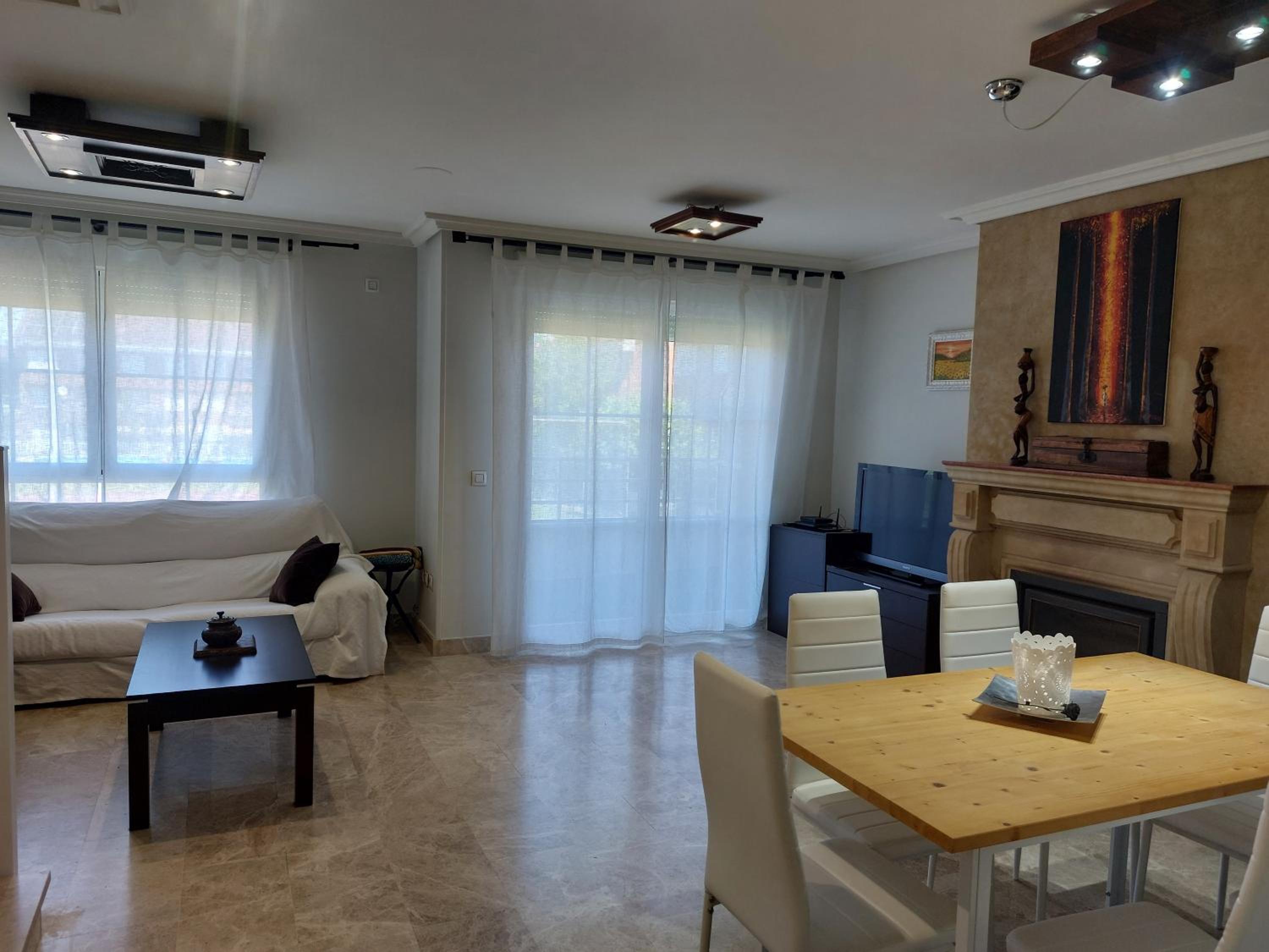 Casa de cuatro habitaciones