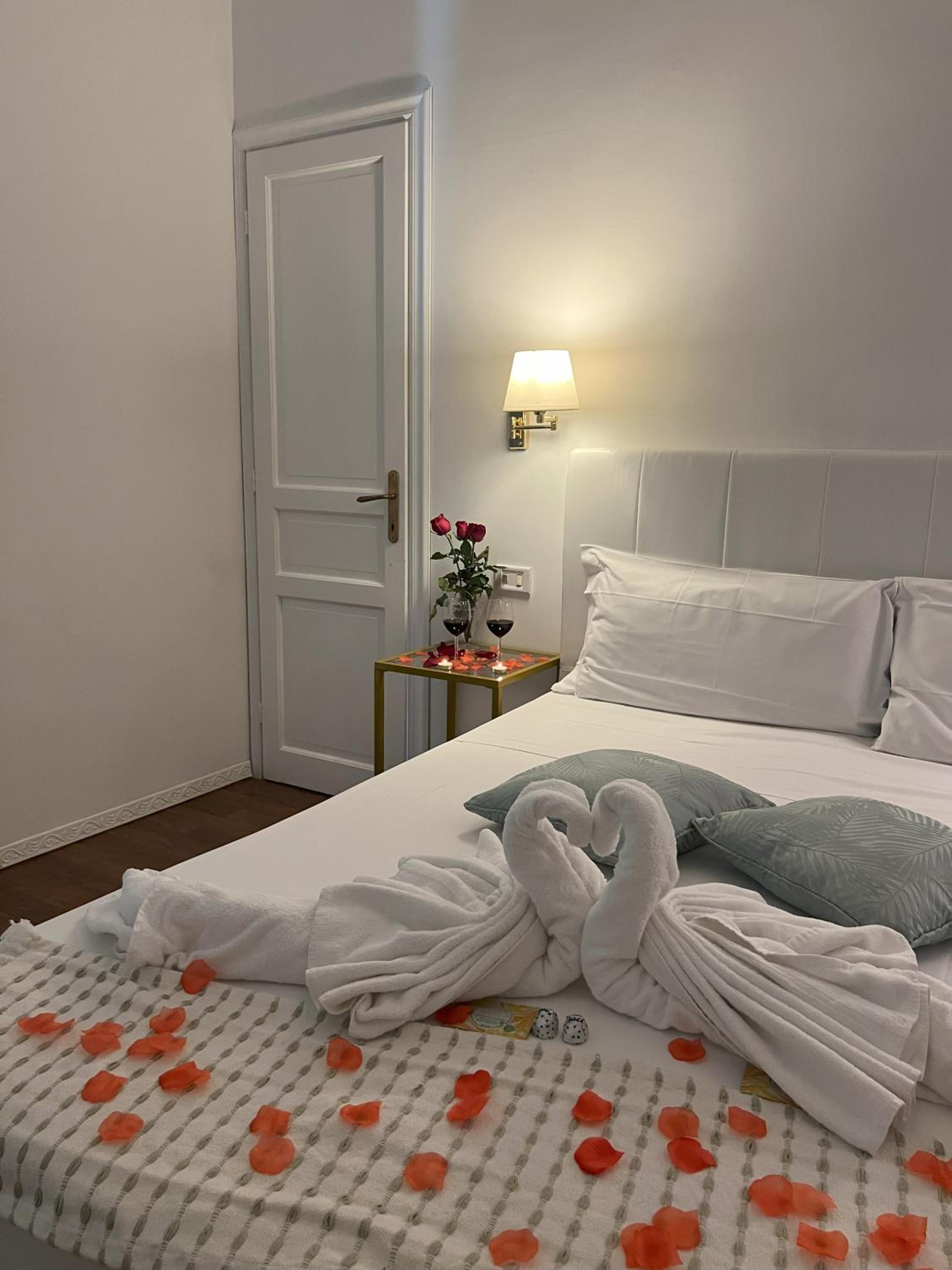 Double Room with Balcony photo 3