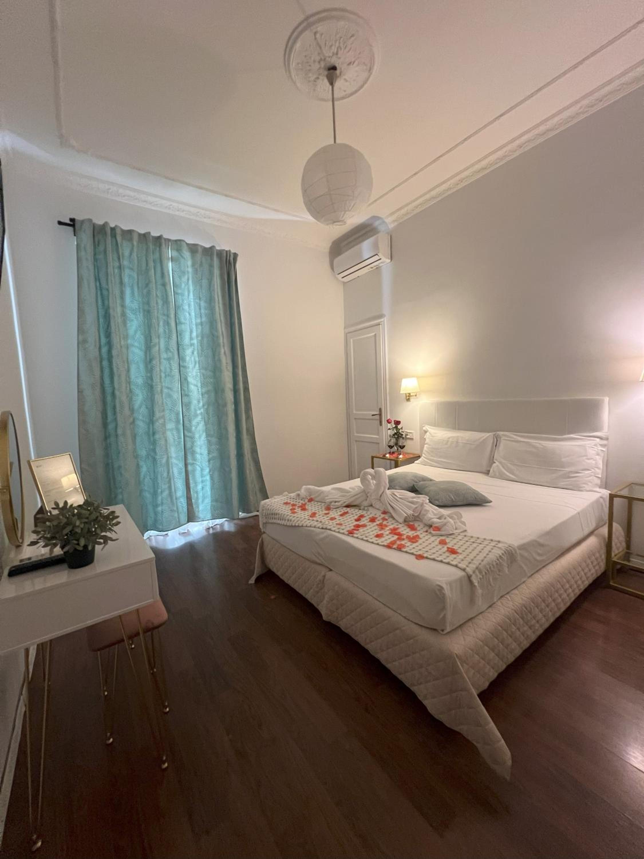 Double Room with Balcony photo 2