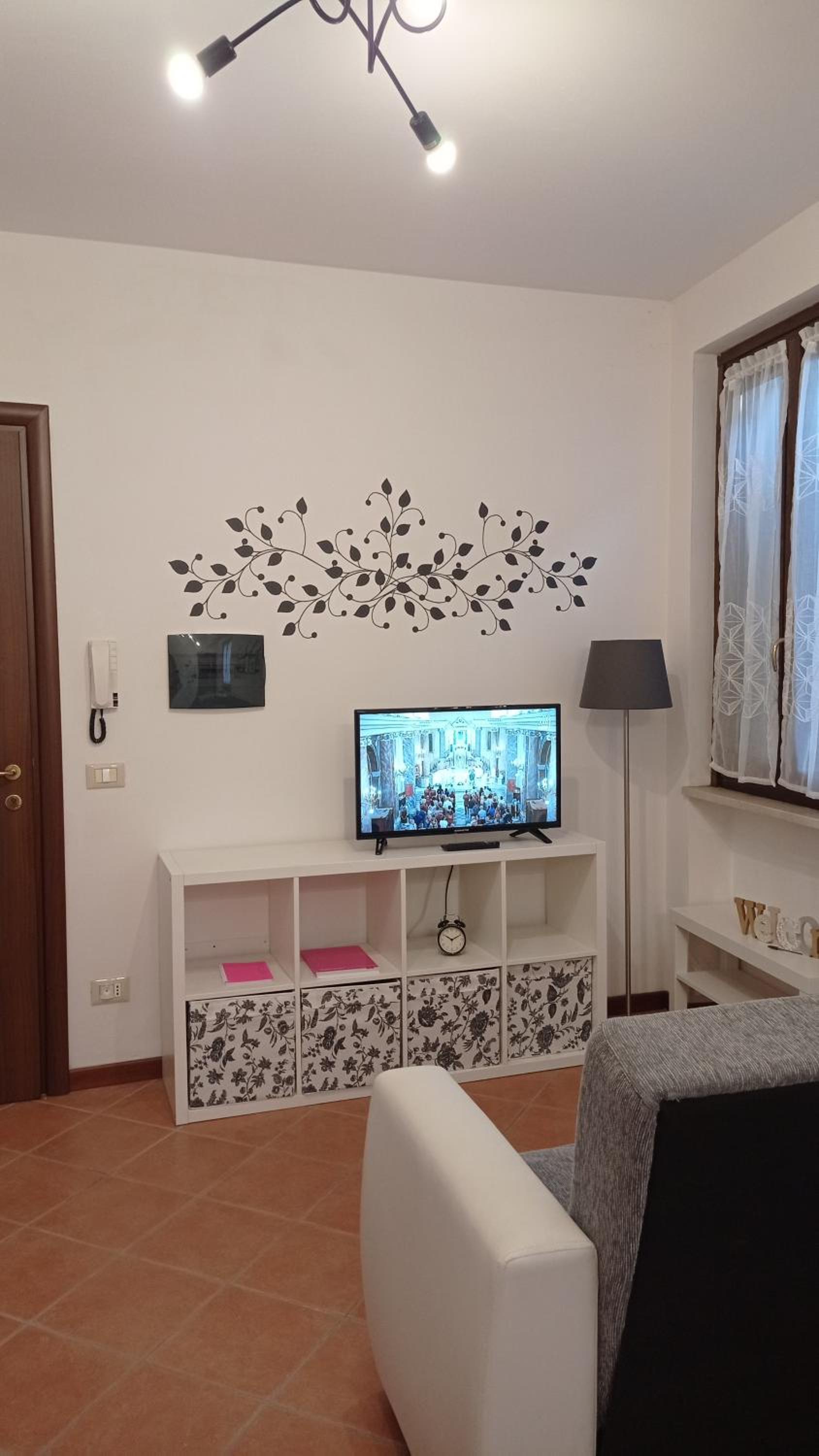 One-Bedroom House - Photo 10